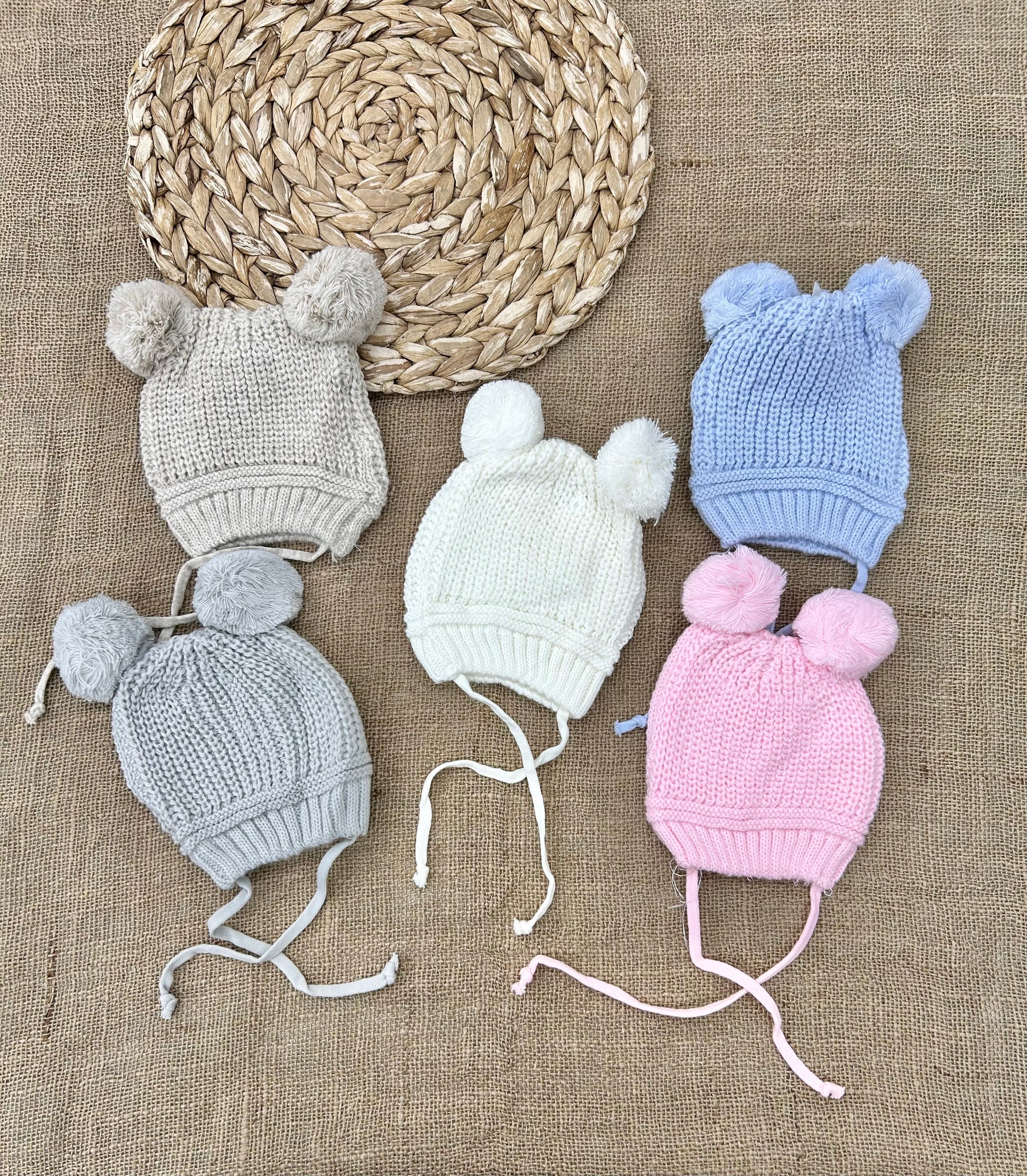 طاقية بيبي صوف