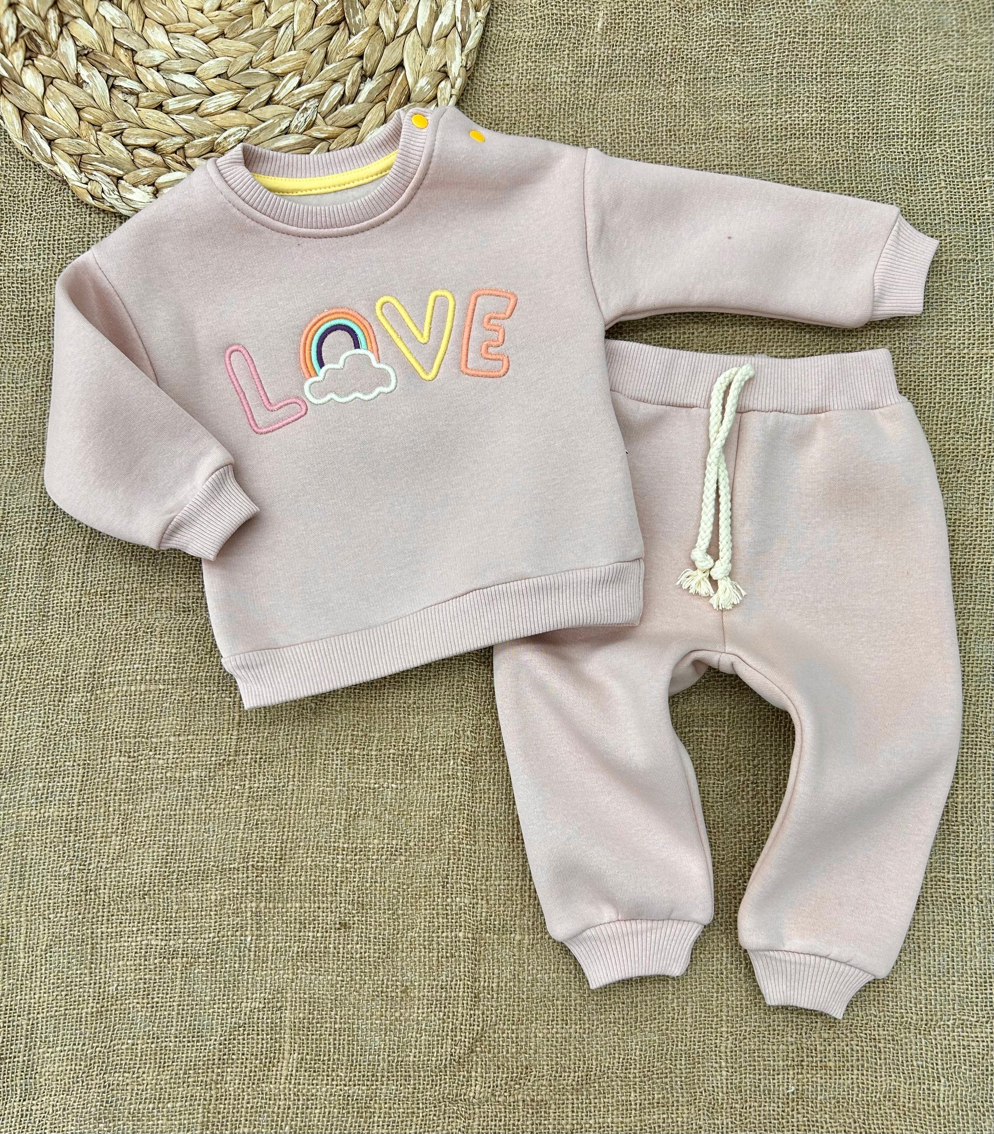 تريننغ فوتر love