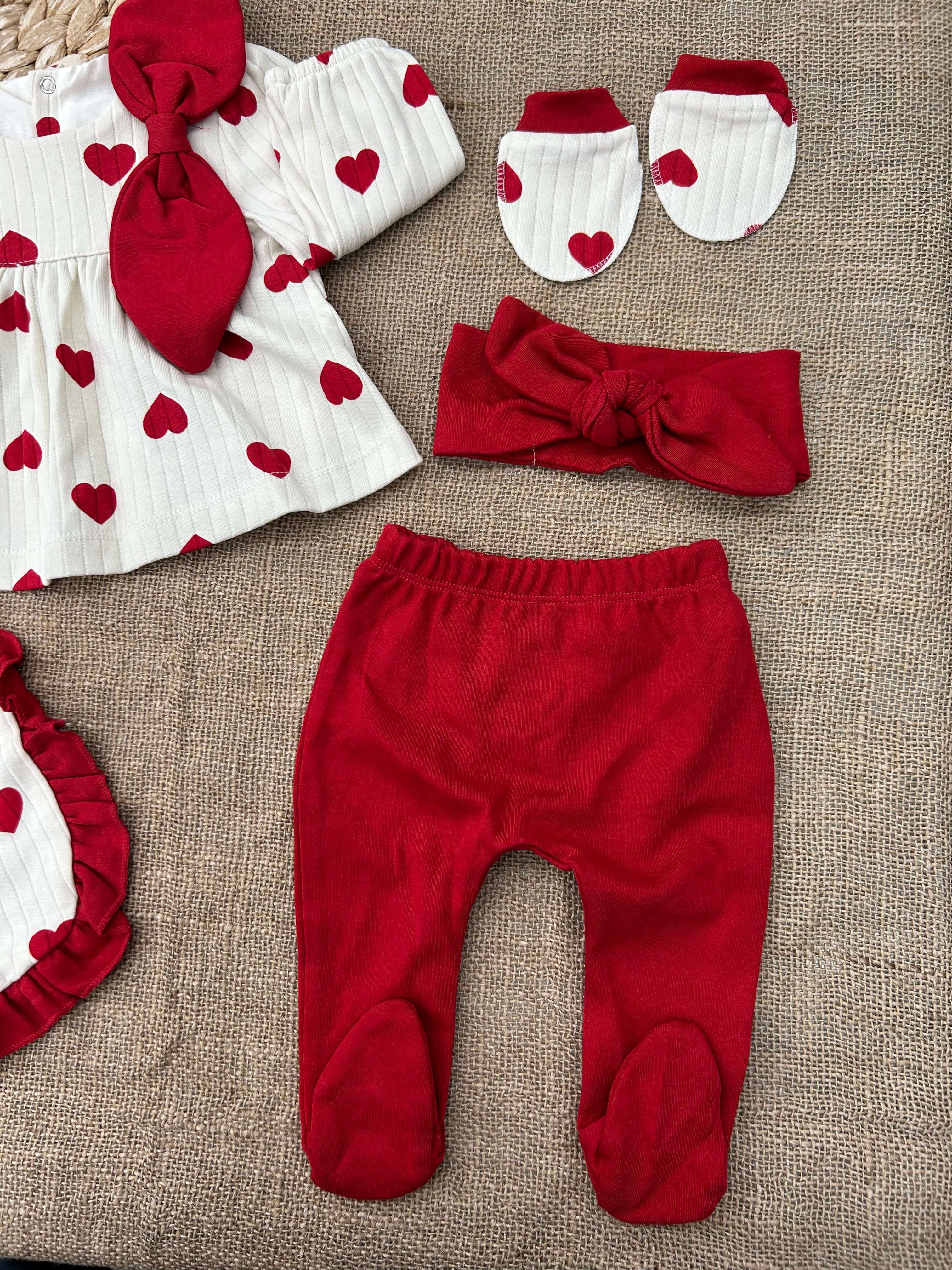 طقم بيبي ربيعي قطن قلوب – 5 قطع