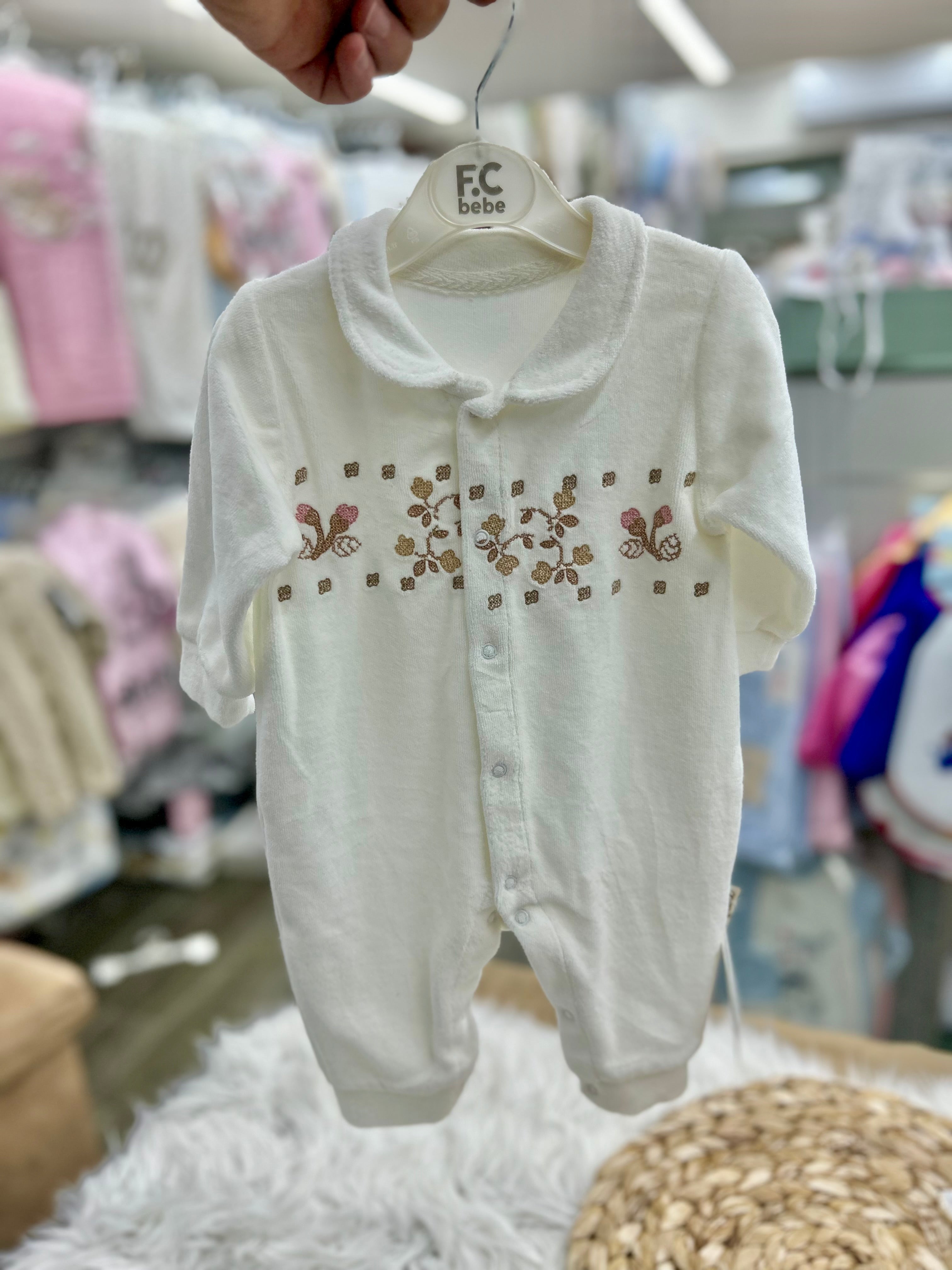 أفرهول مخمل بناتي بتصميم تطريز