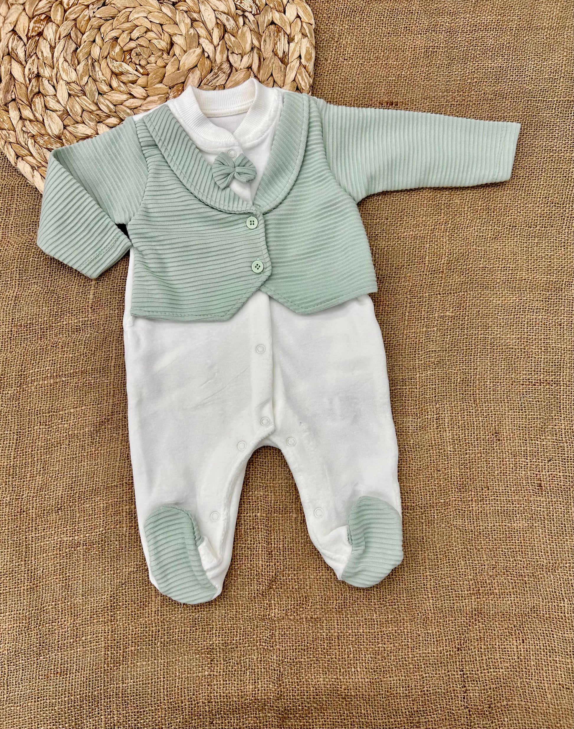 أفرهول مخمل ببيونة