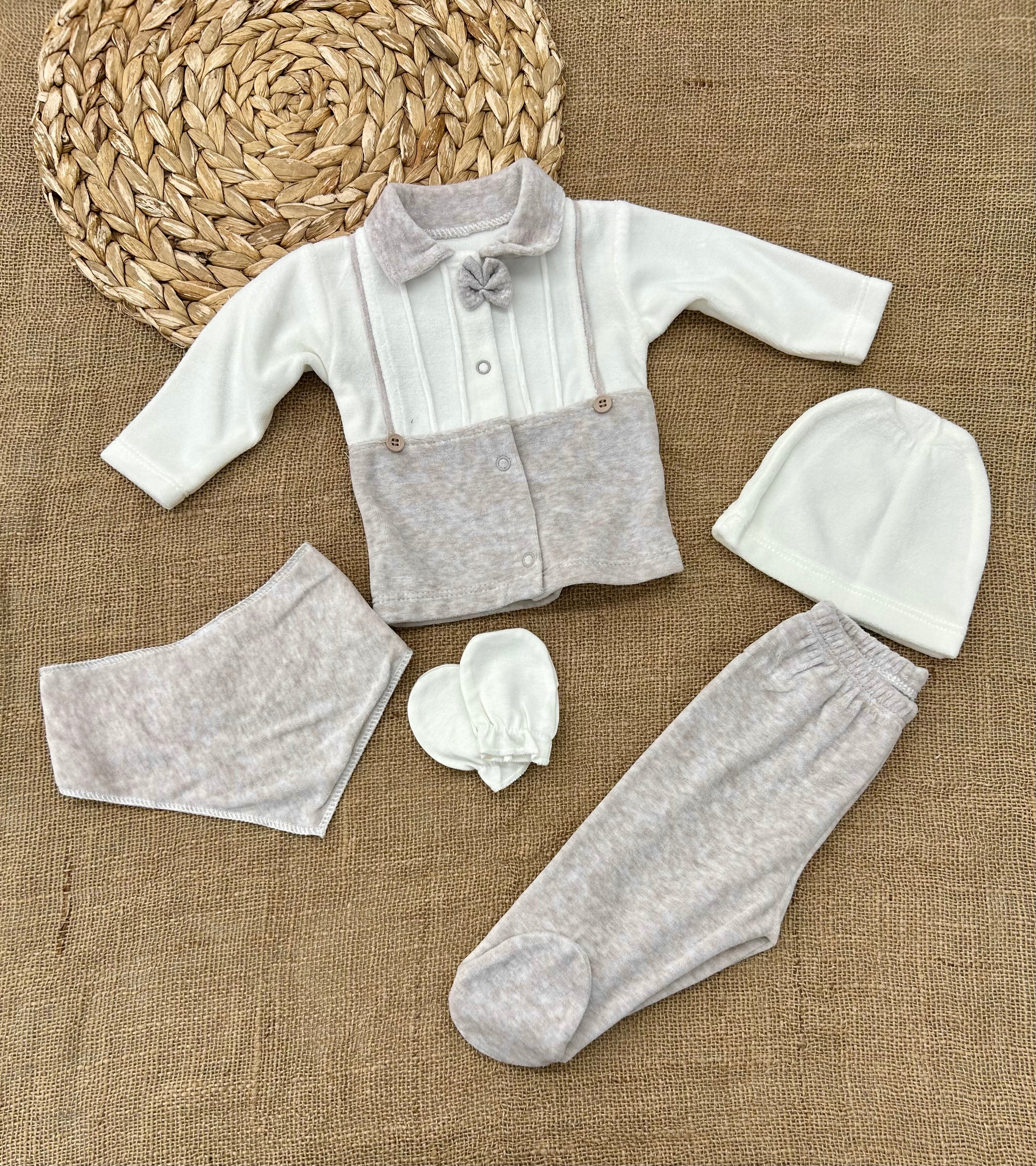 طقم شتوي 5 قطع ببيونة