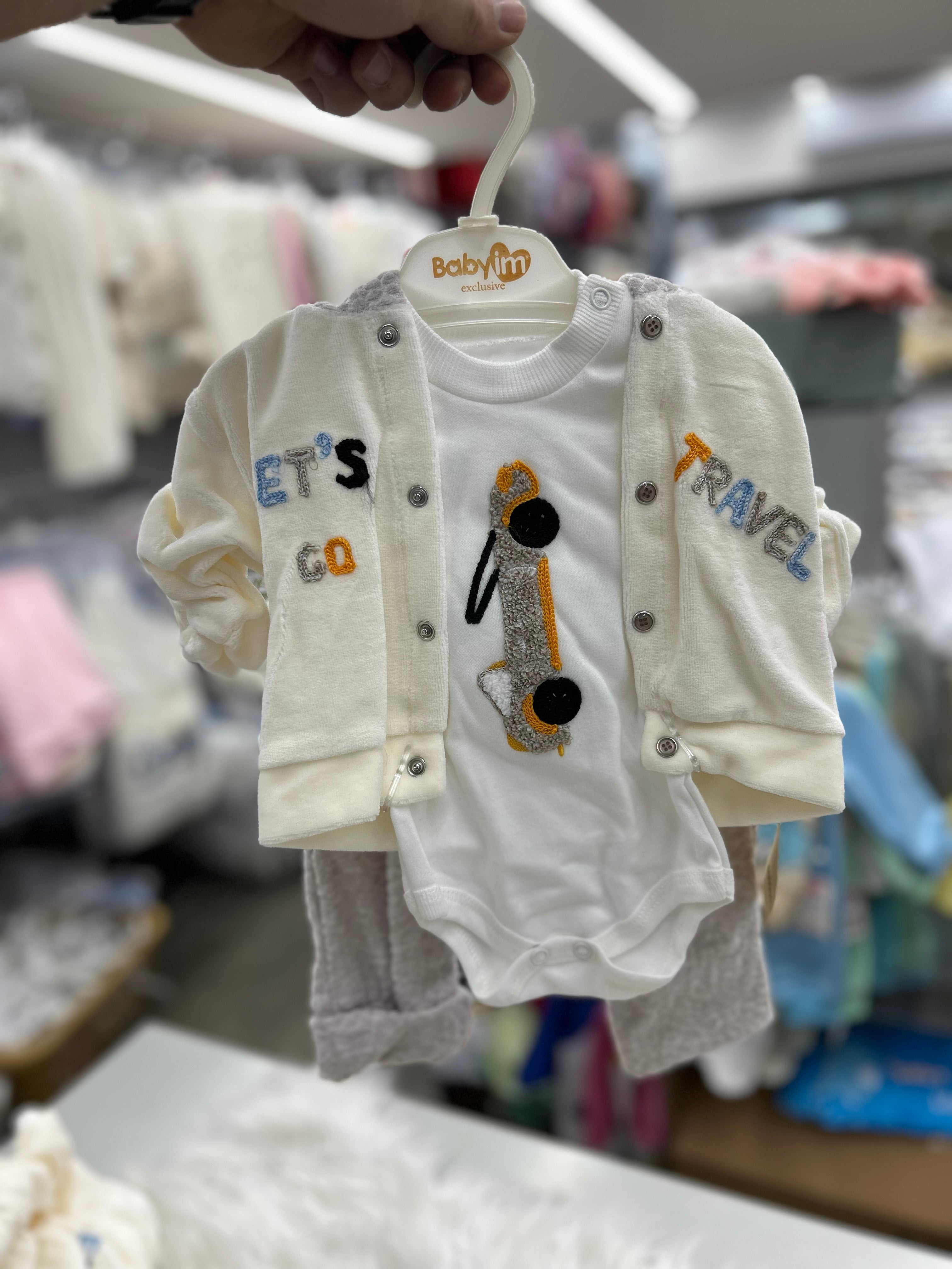 أطقم ٣ قطع مخمل travel