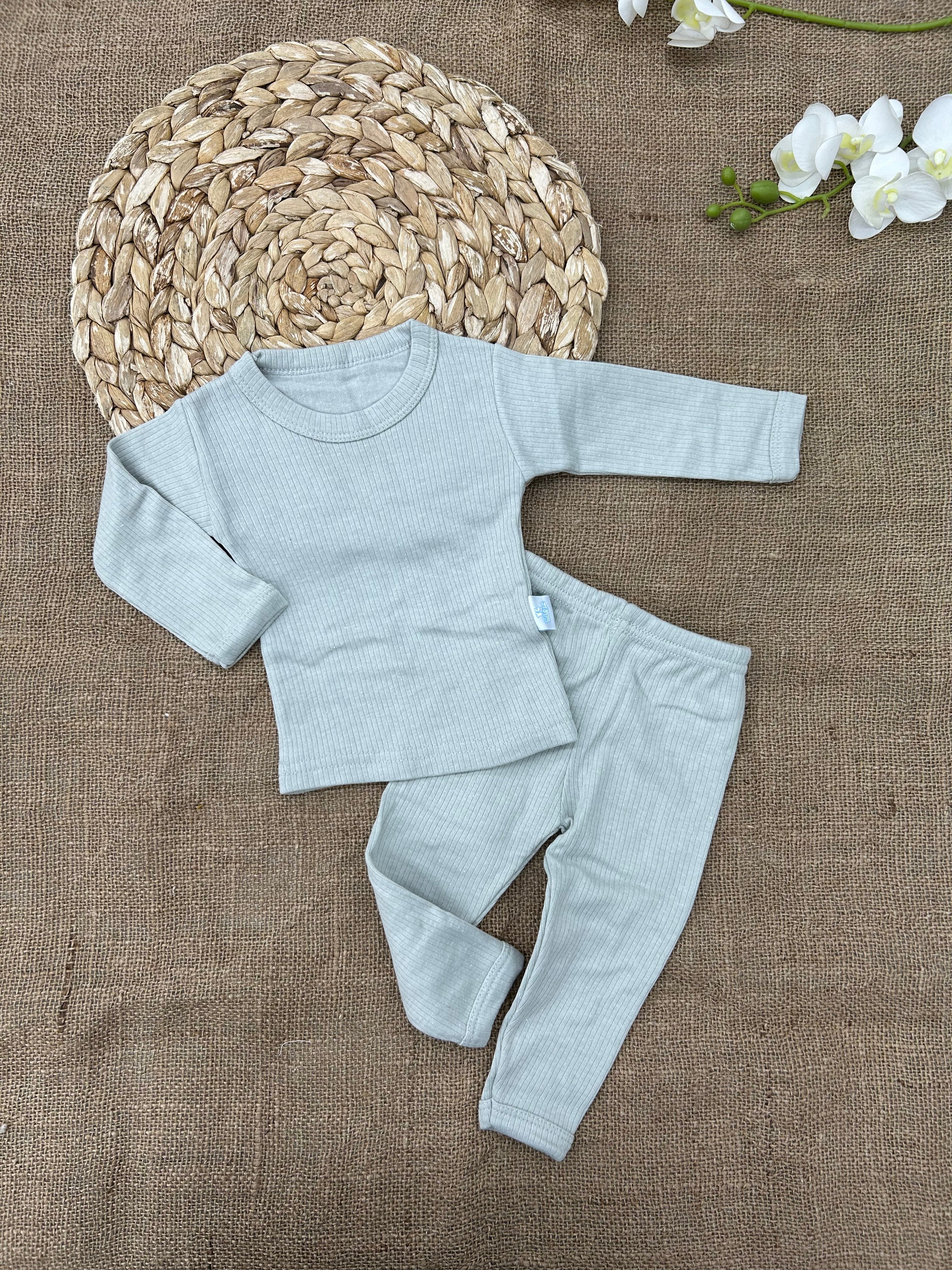 بيجامات او طقوم داخلي قطن مبطن