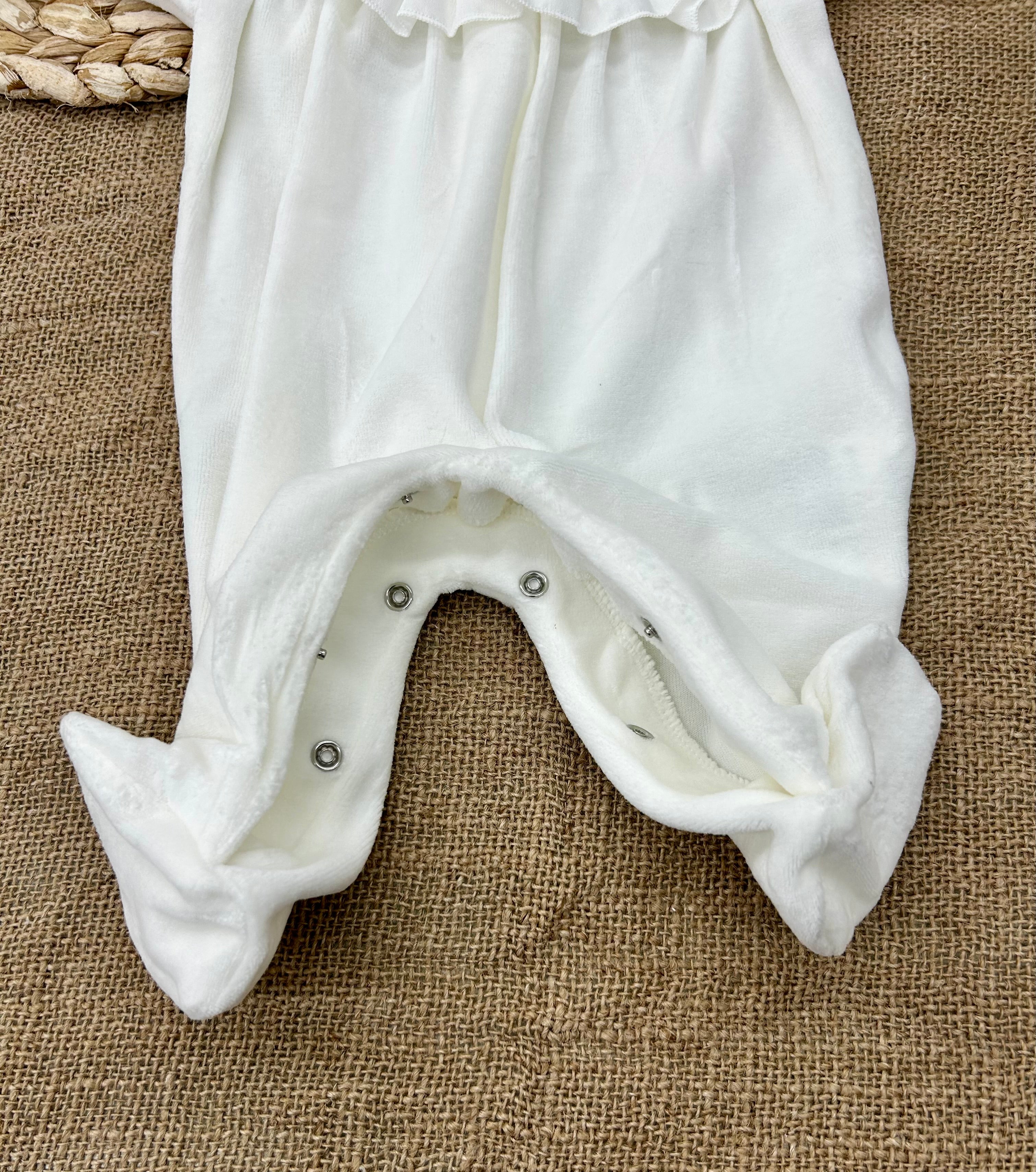 أفرهول مخمل دانتيل