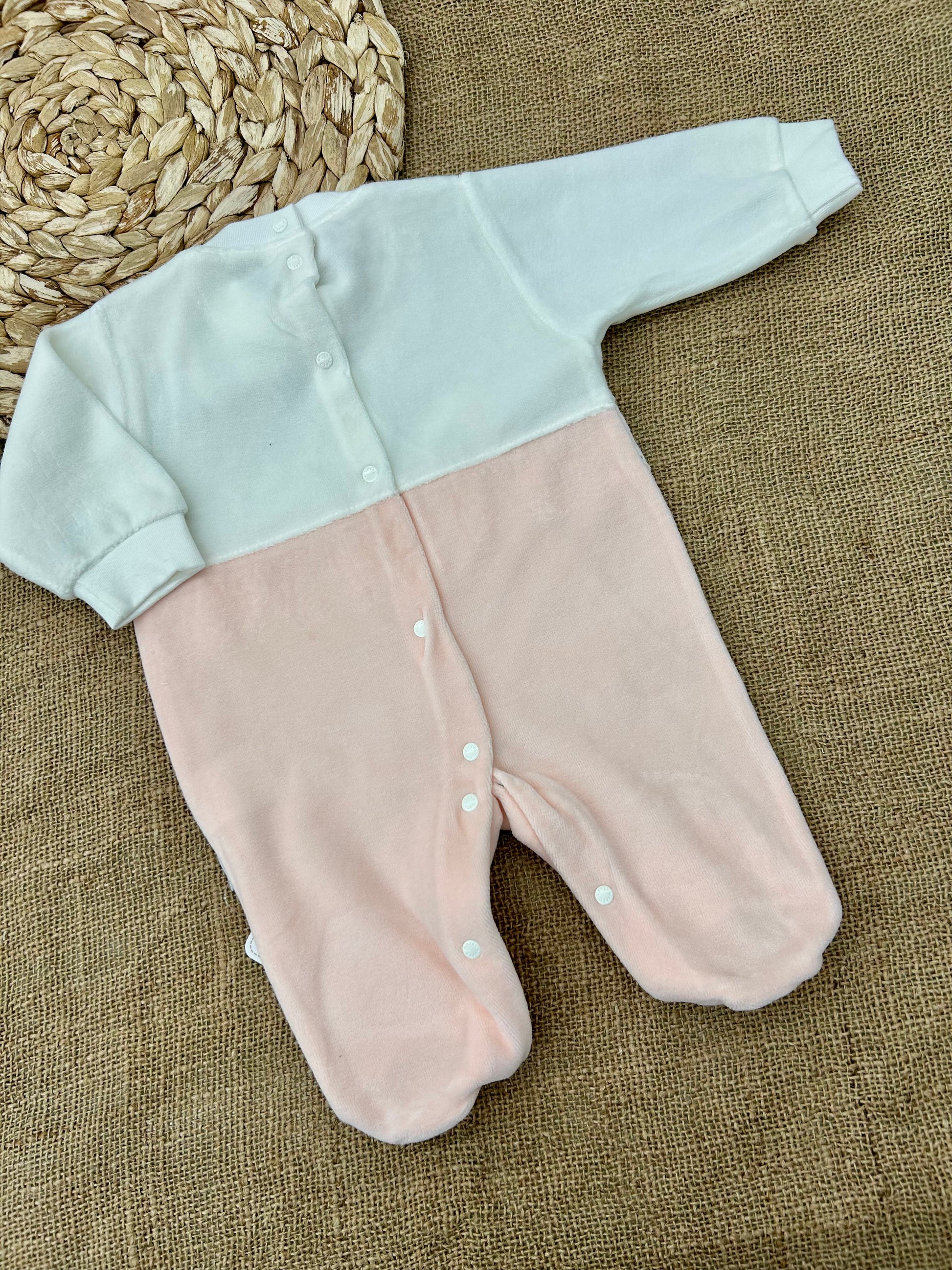 أفرهول مخمل بناتي – ناعم بتفاصيل دانتيل فاخرة