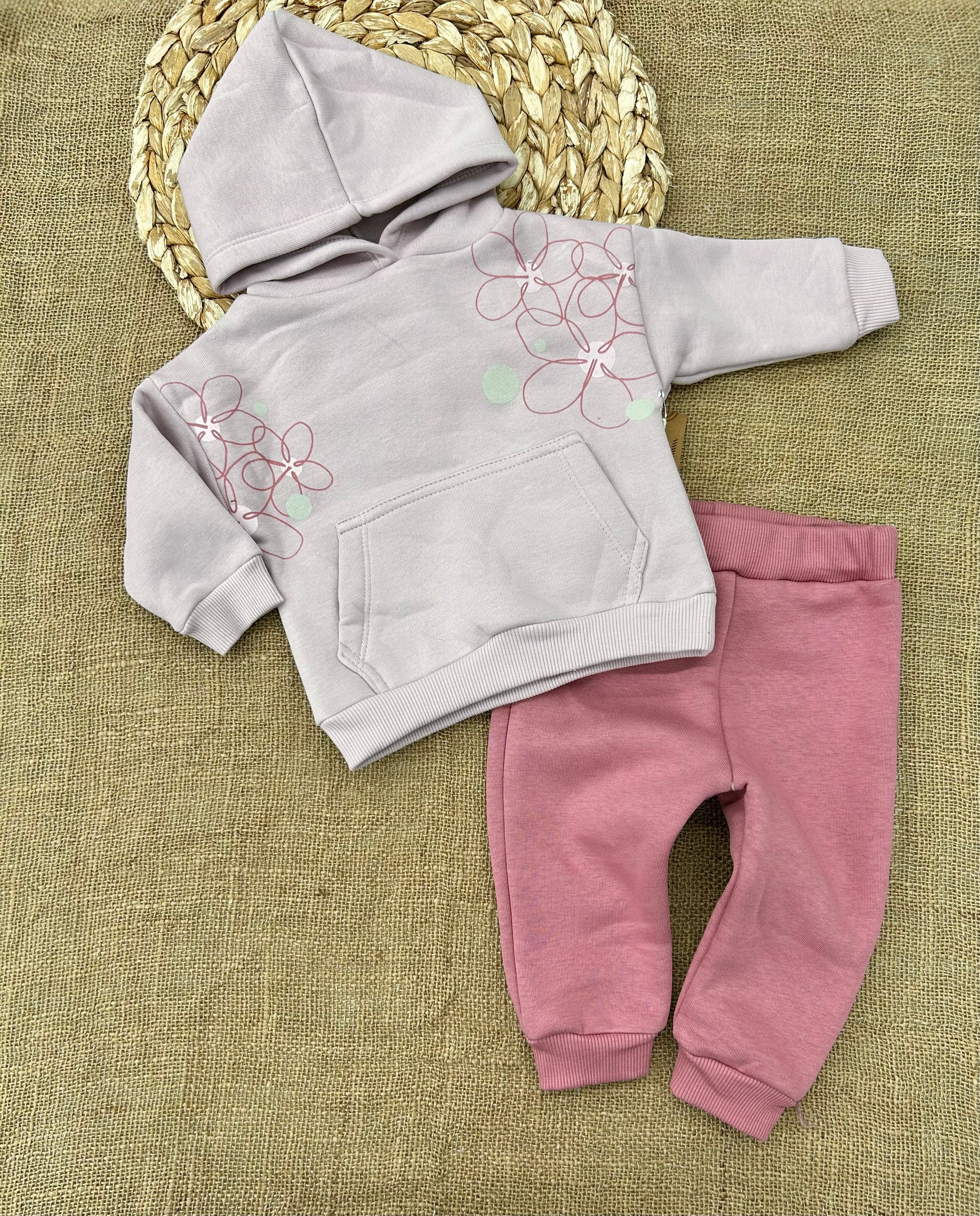 تريننغ فوتر هودي بناتي