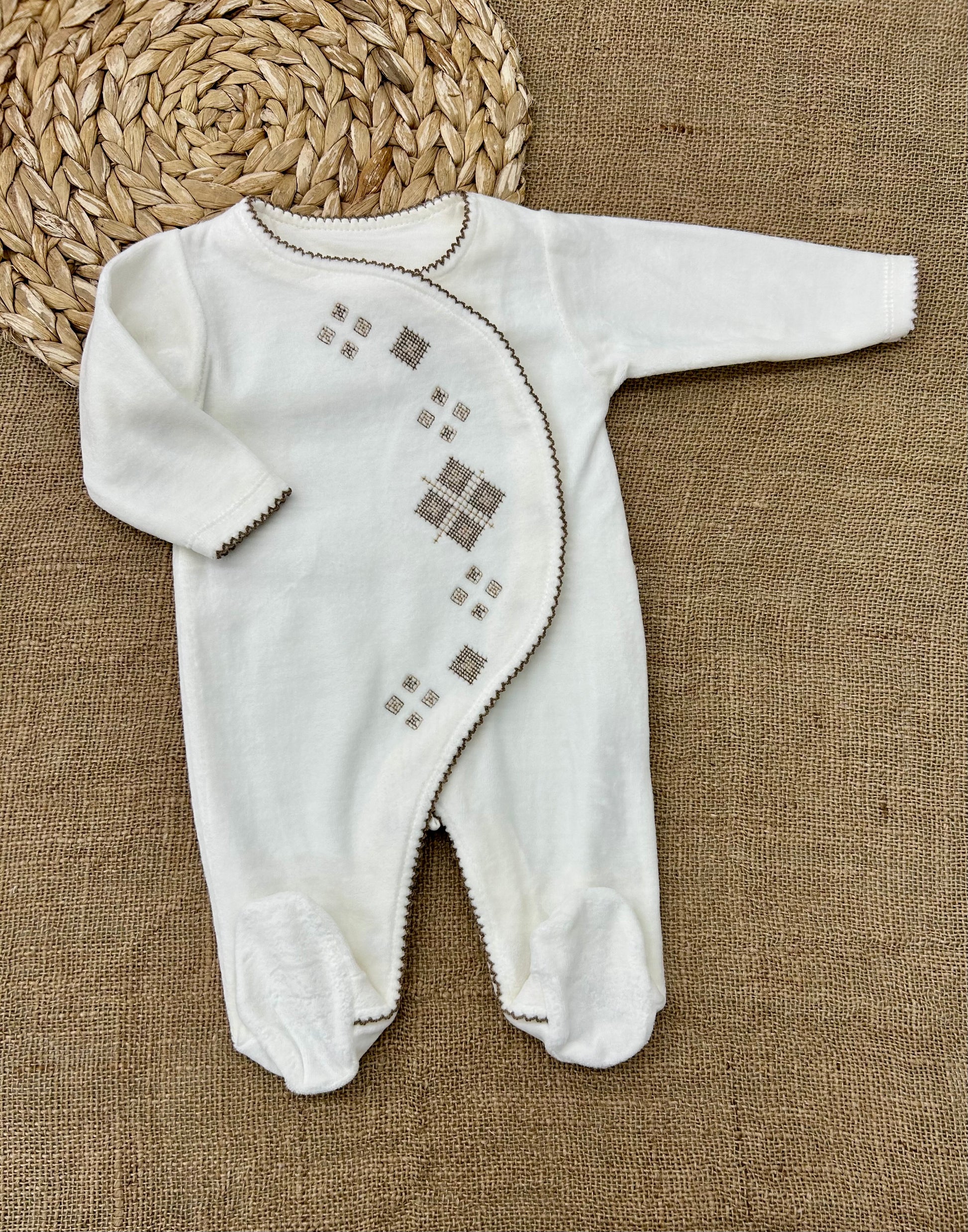 أفرهول مخمل مطرز