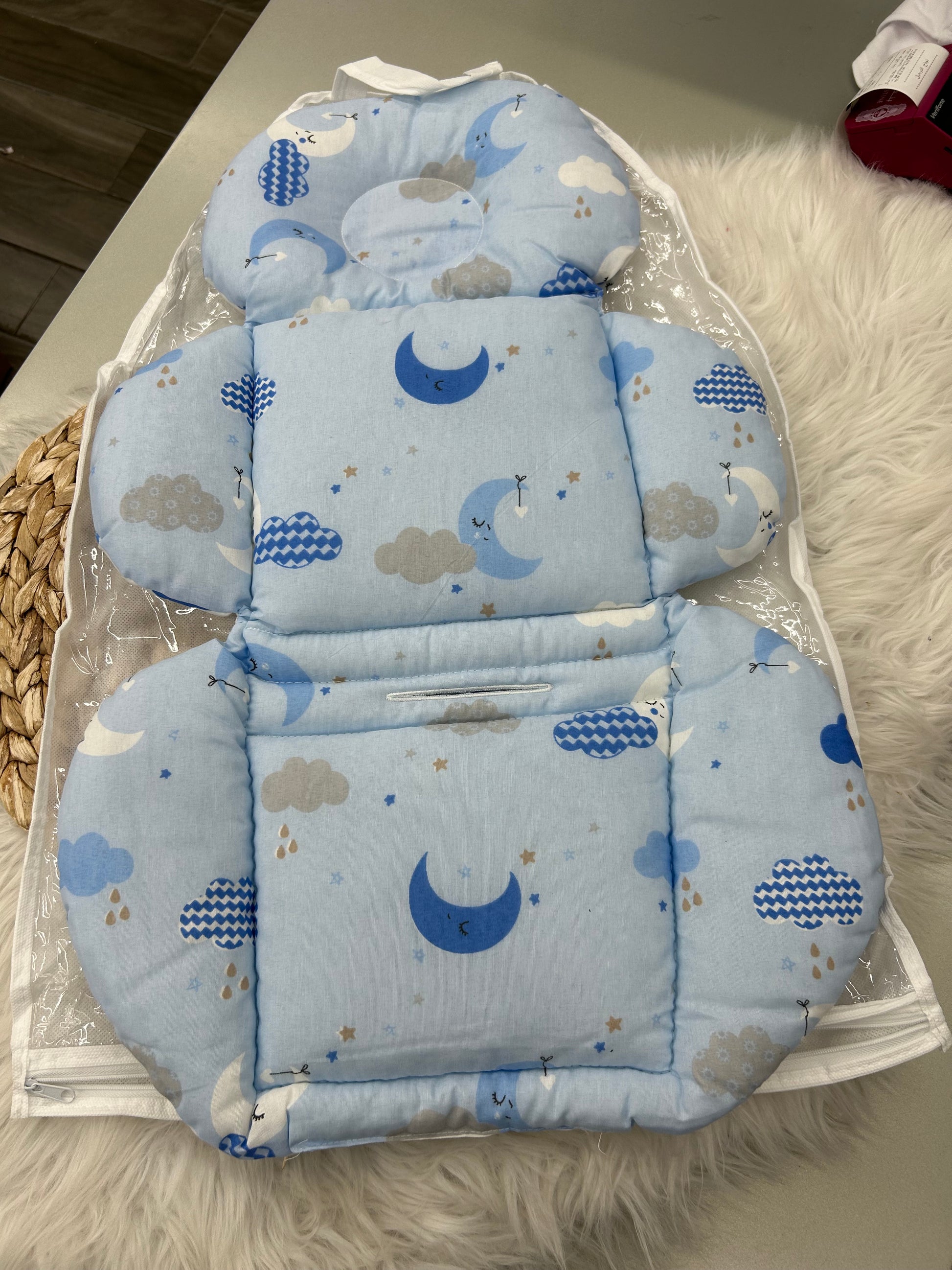 Sleepy فرشة كوت وعرباي