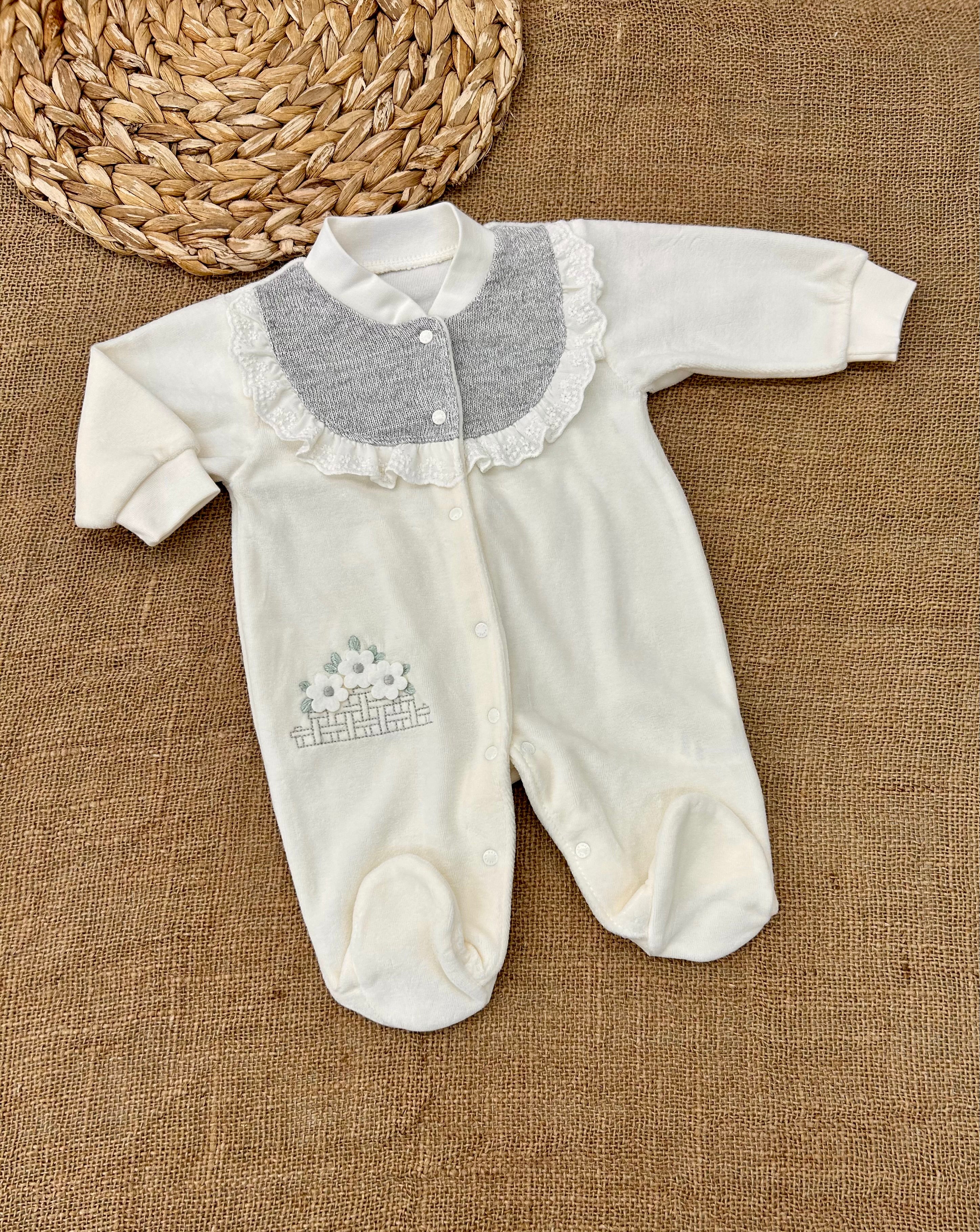 أفرهول مخمل بناتي – ناعم جداً بتفاصيل دانتيل فاخرة