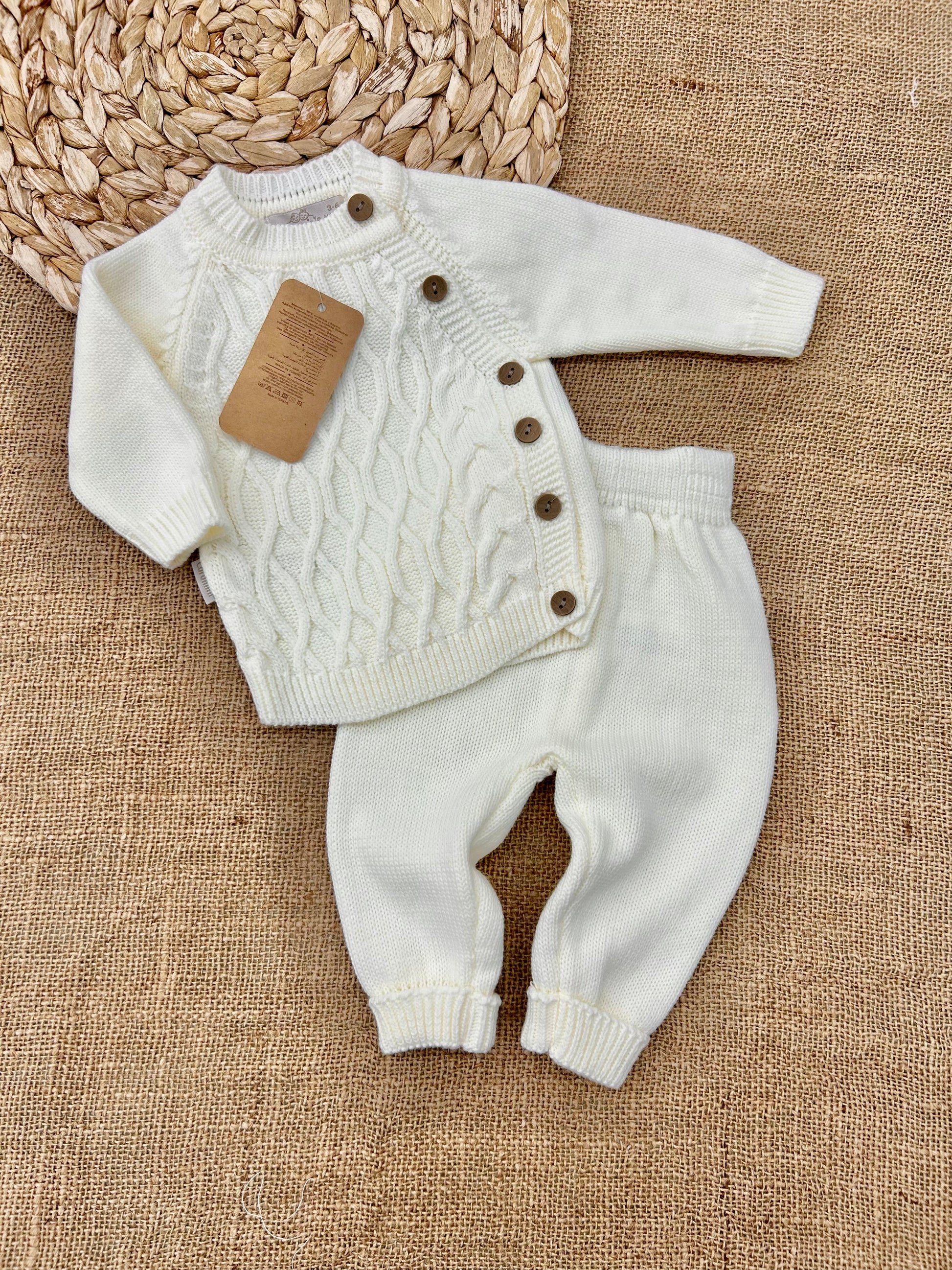 طقم صوف ازرار