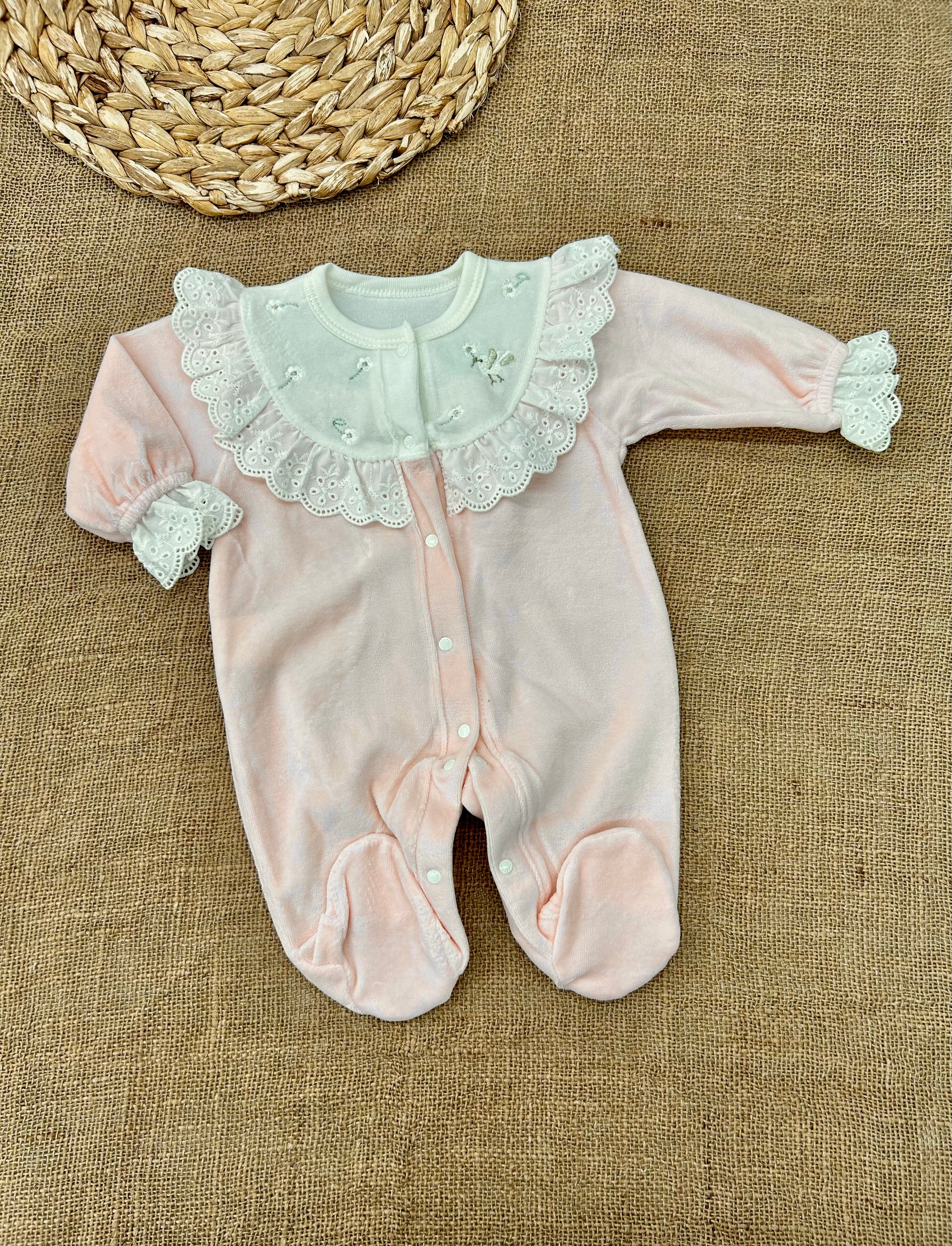 أفرهول مخمل بناتي – ناعم جداً بتفاصيل دانتيل فاخرة