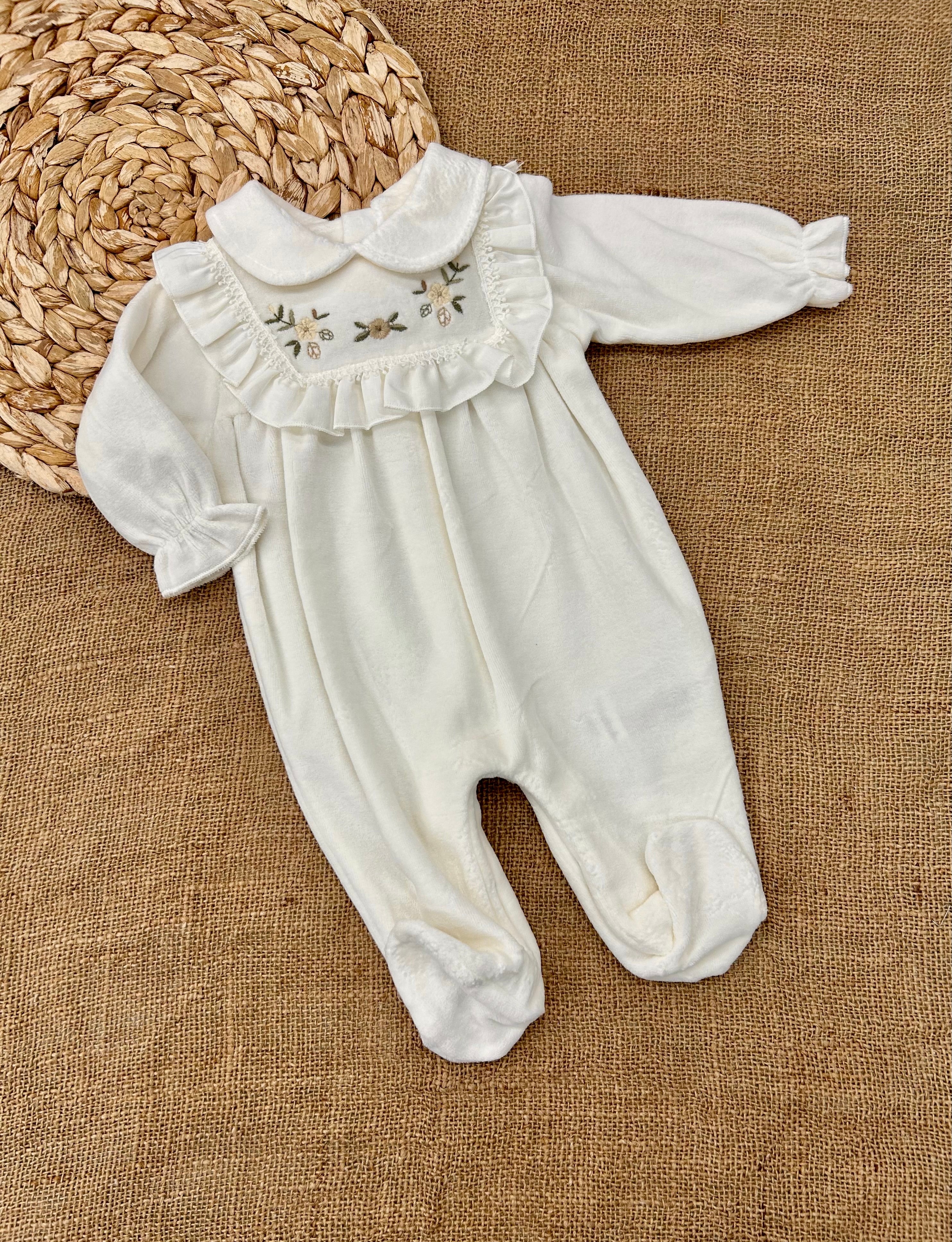 أفرهول مخمل دانتيل