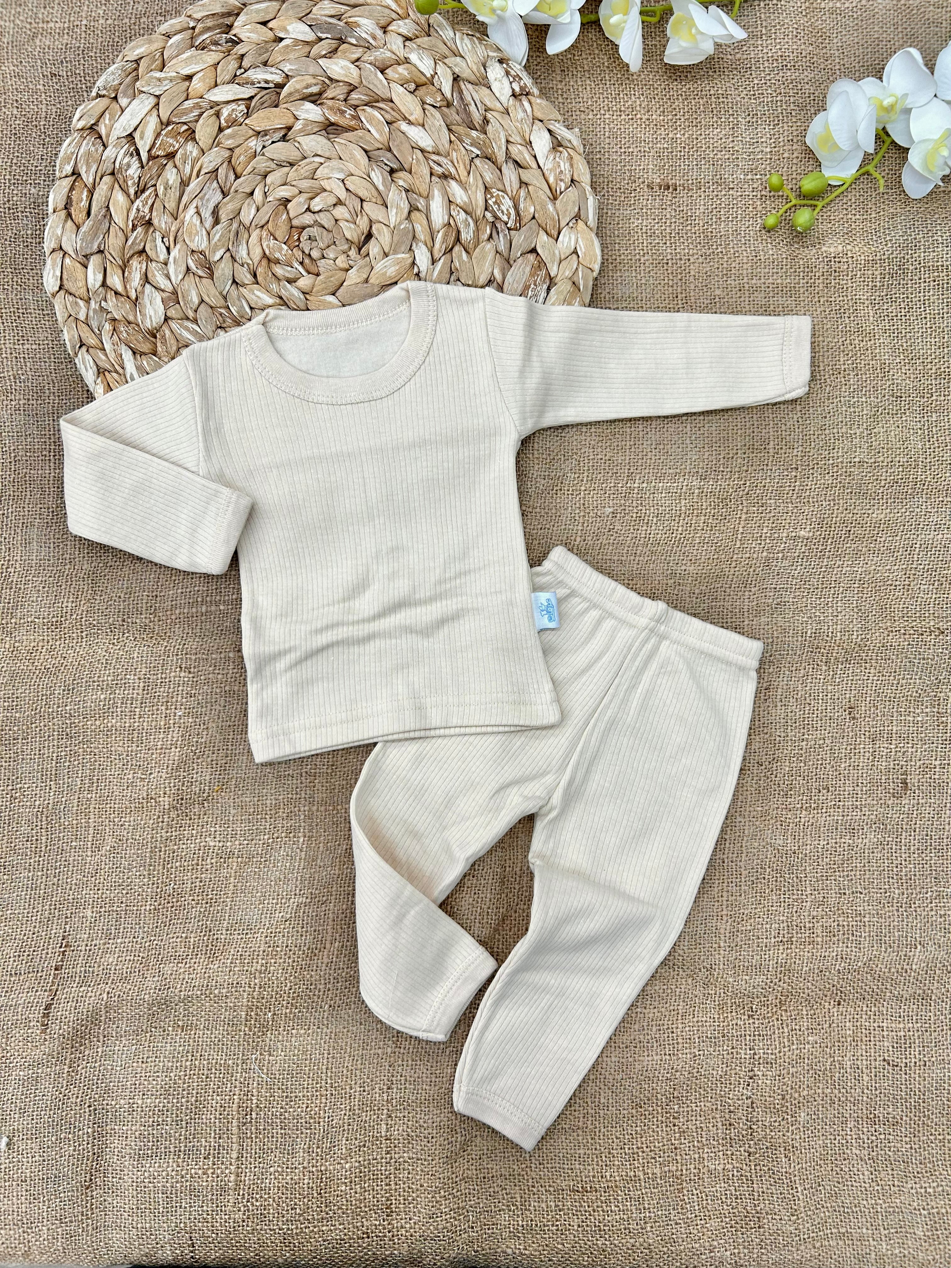 بيجامات او طقوم داخلي قطن مبطن