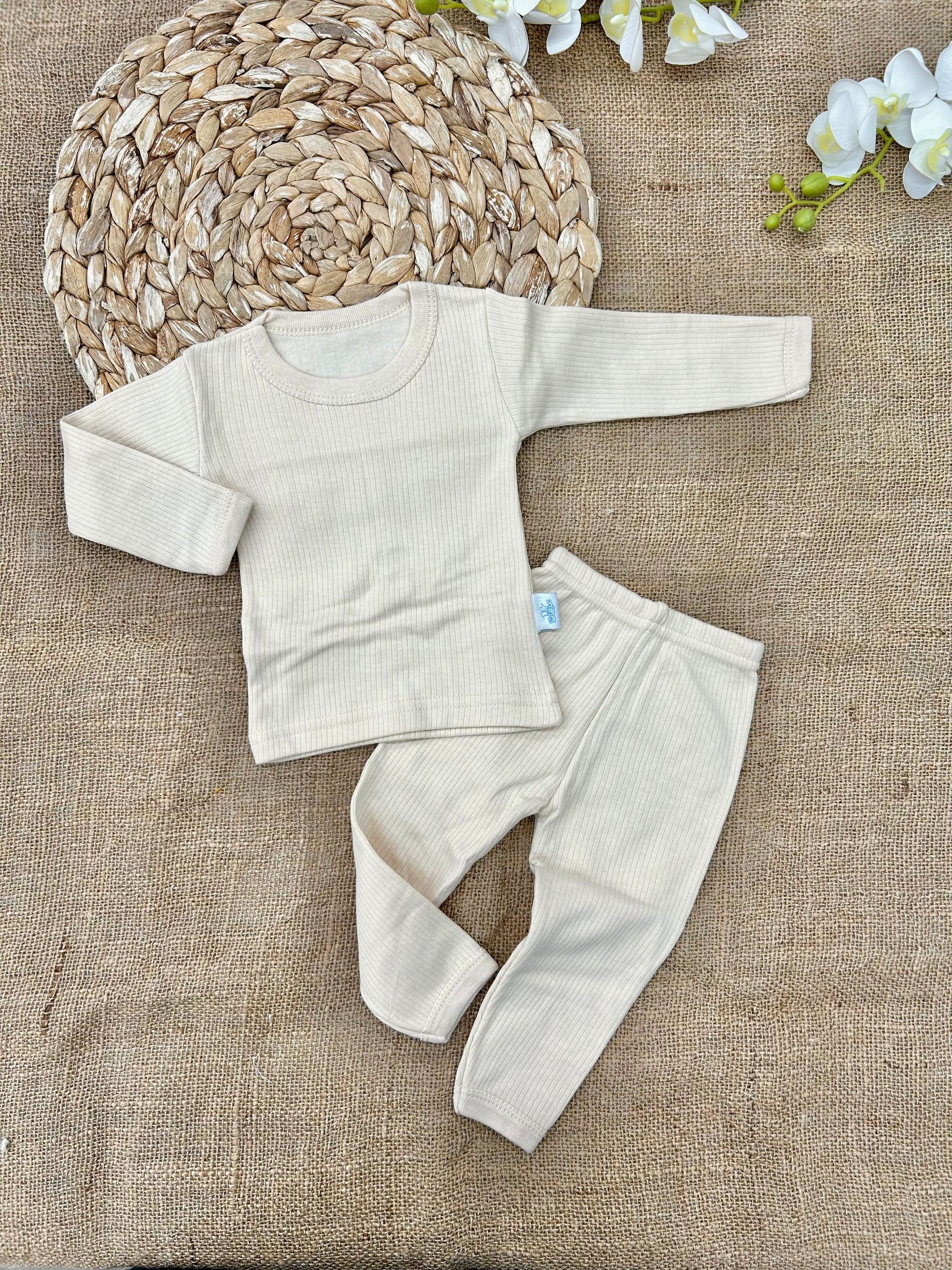 بيجامات او طقوم داخلي قطن مبطن