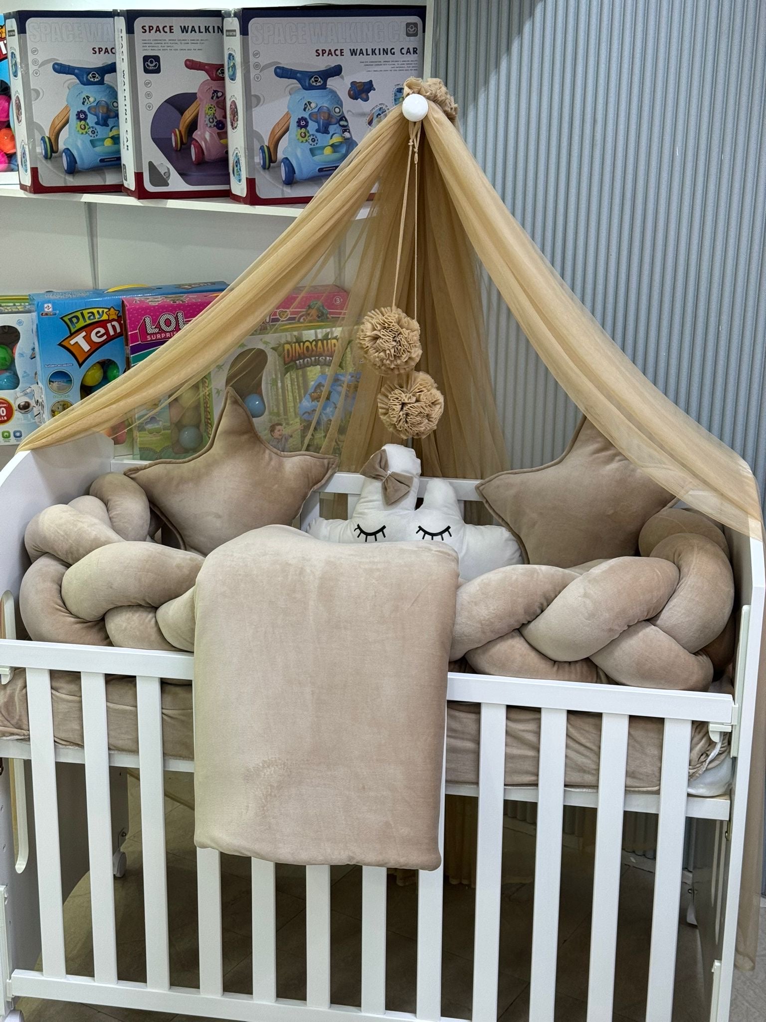 فرش تخت جدلة مخمل كامل مع ناموسية