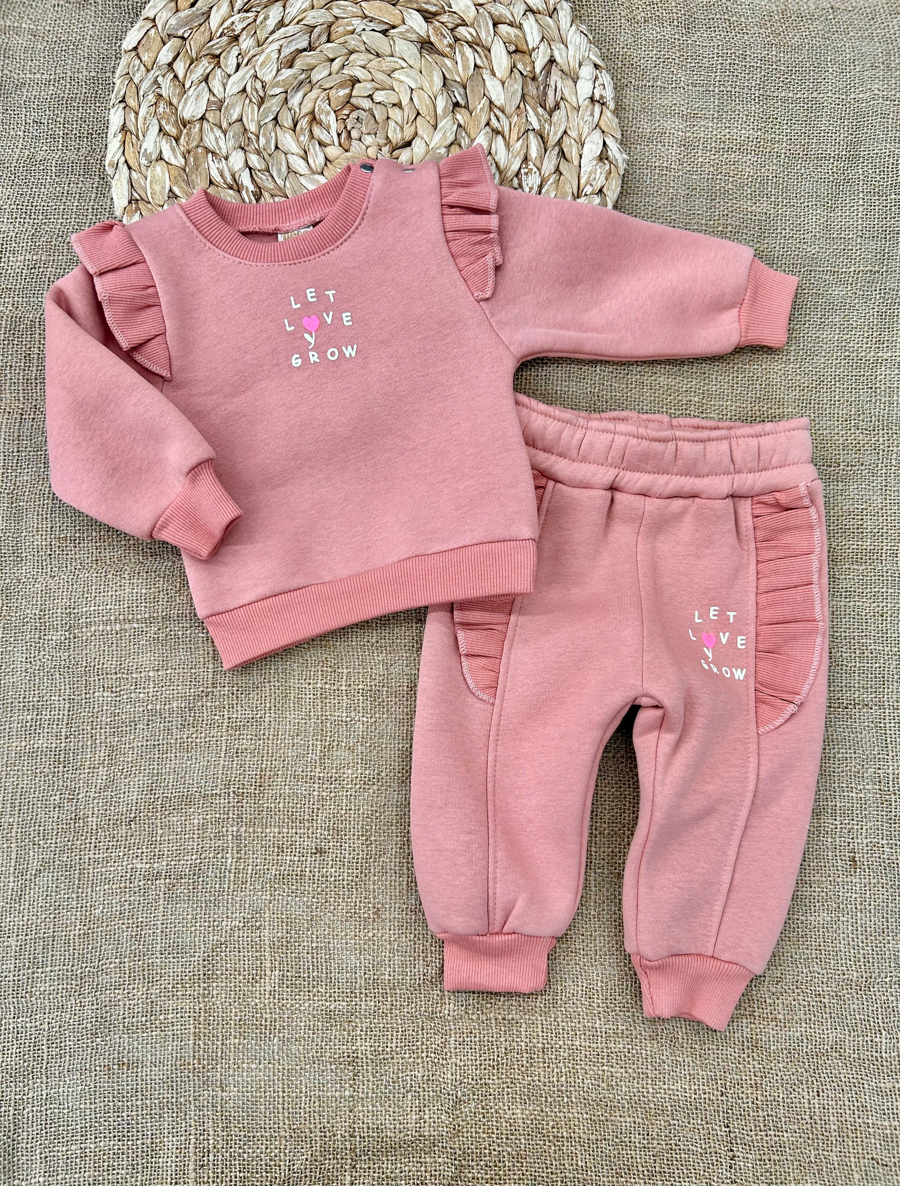 تريننغ فوترlet love grow