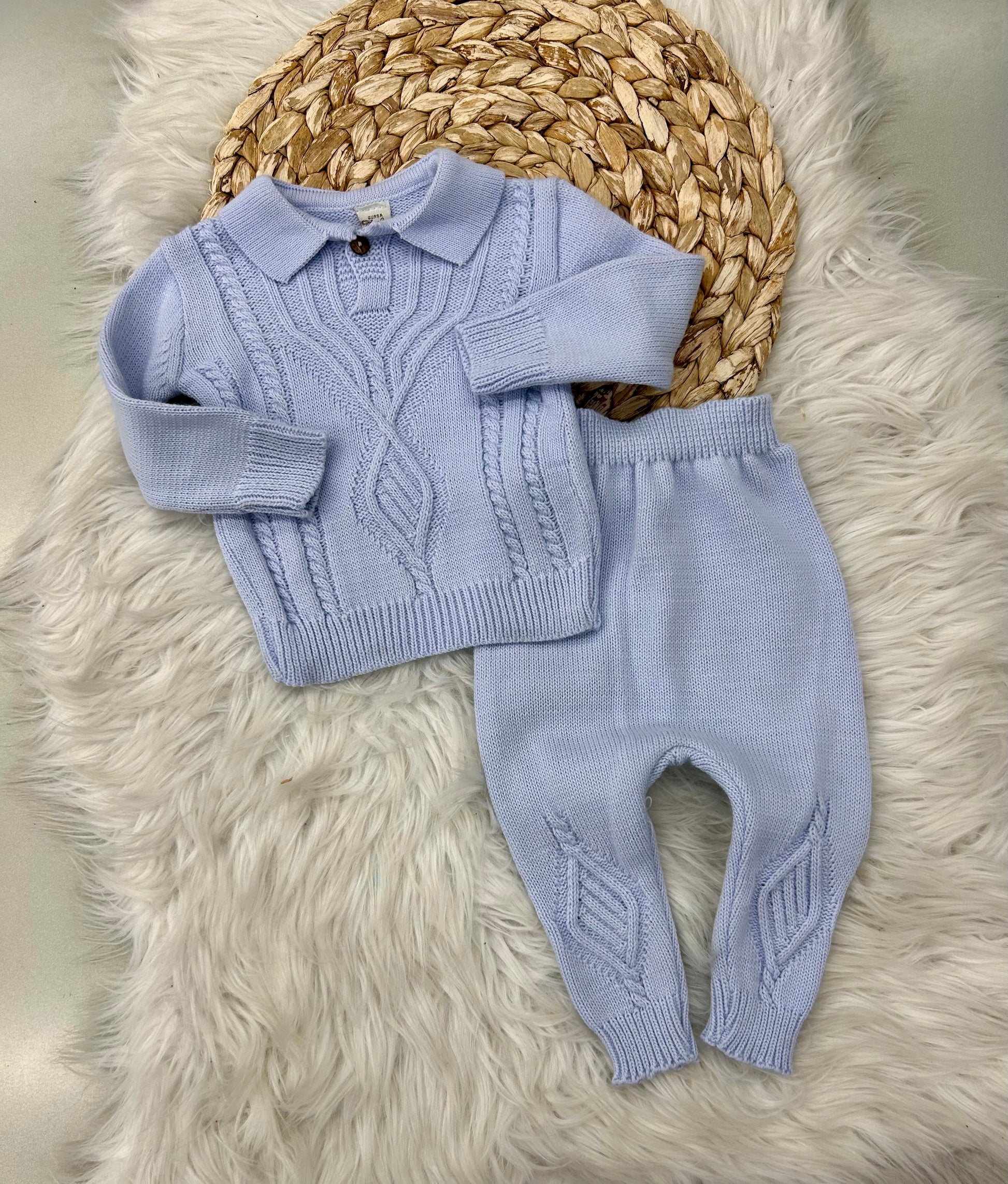 طقم صوف قببة