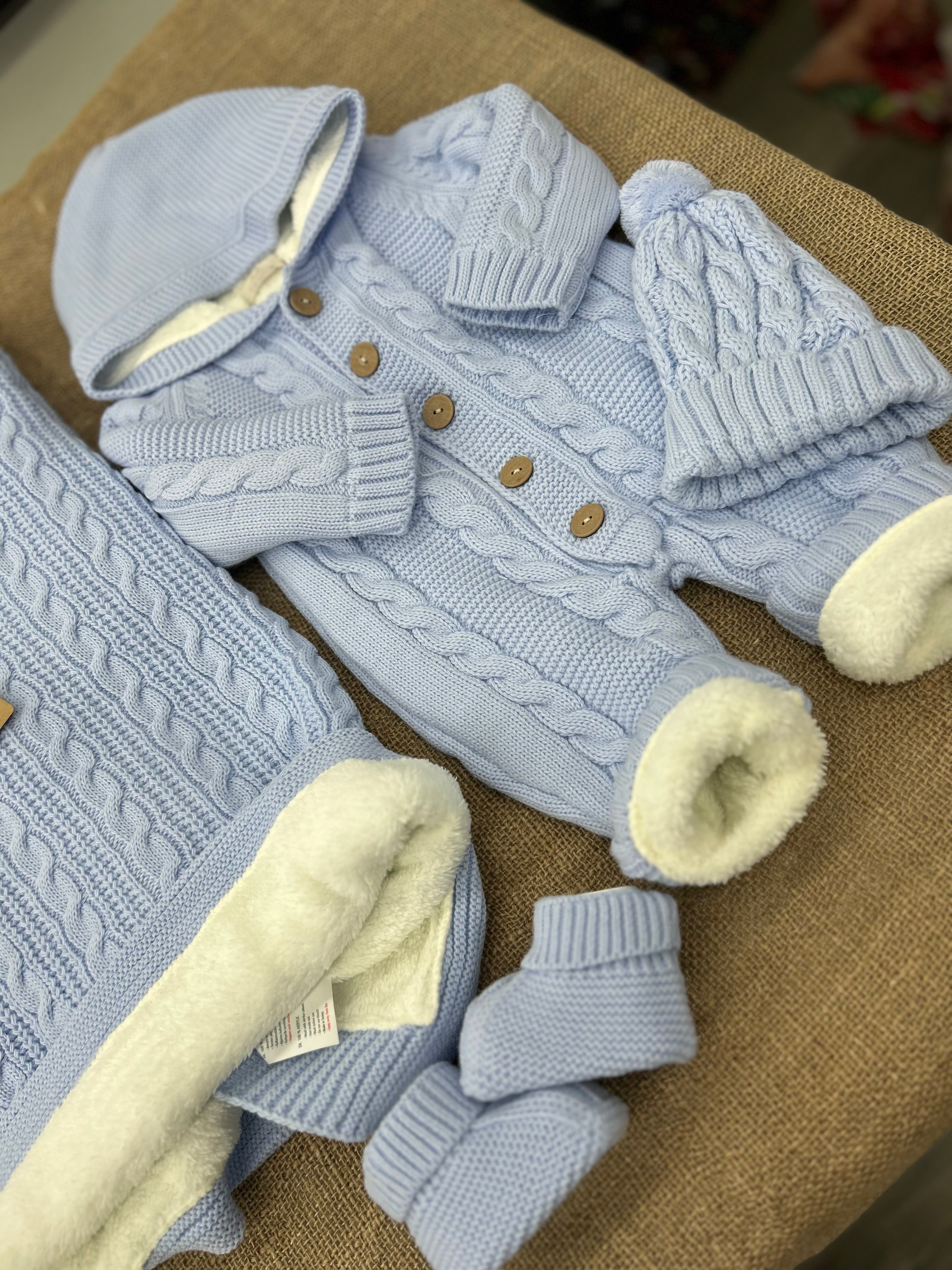 طقم مستشفى صوف مبطن كامل