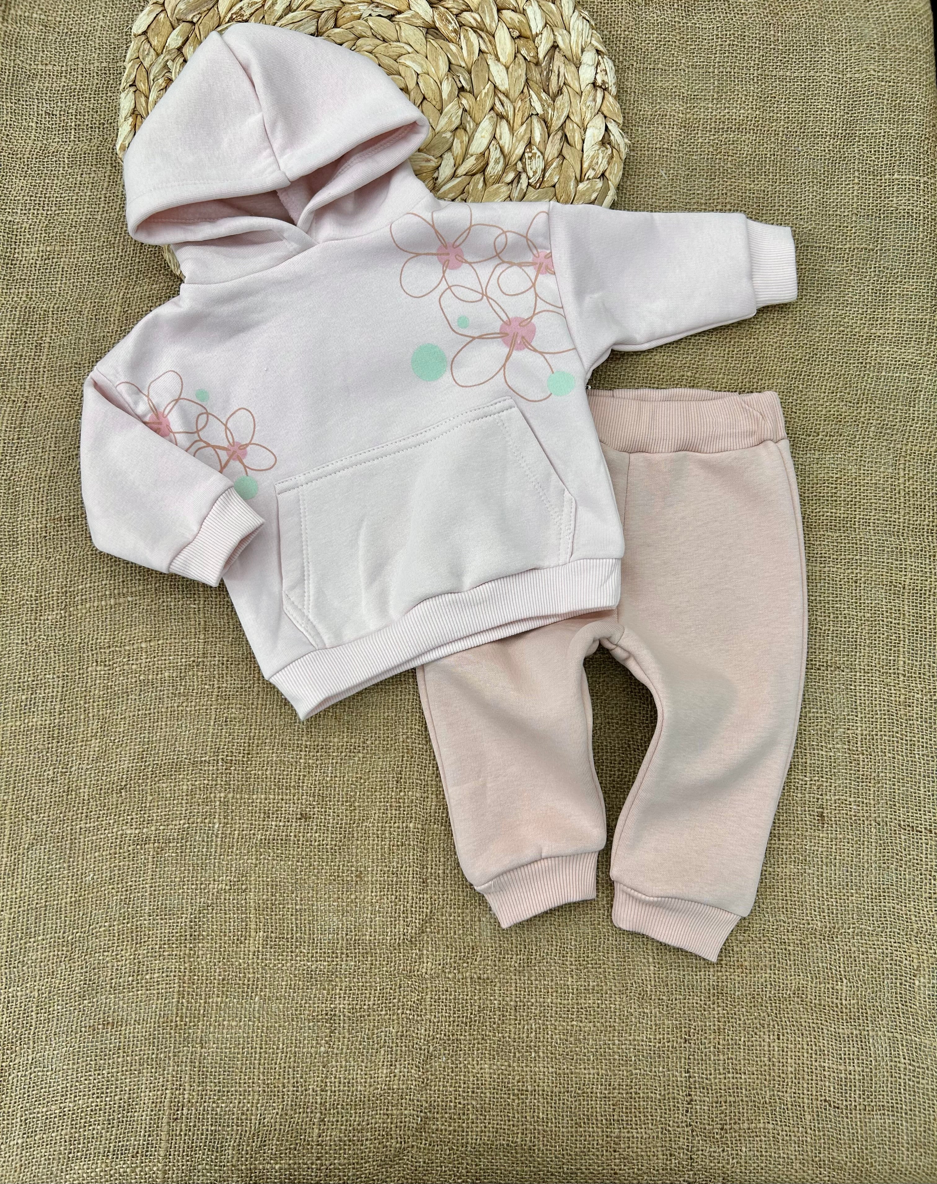 تريننغ فوتر هودي بناتي