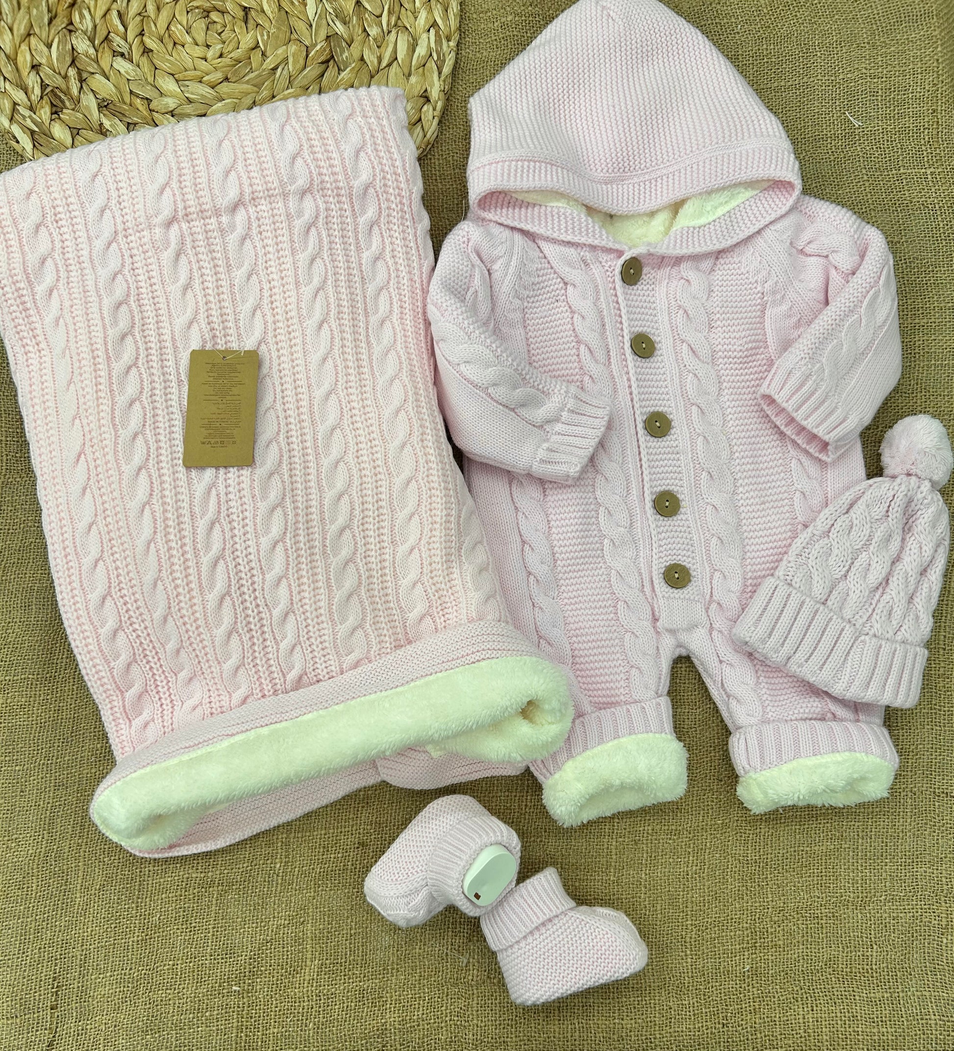 طقم مستشفى صوف مبطن كامل