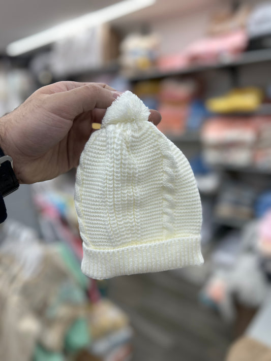 طاقية بيبي صوف