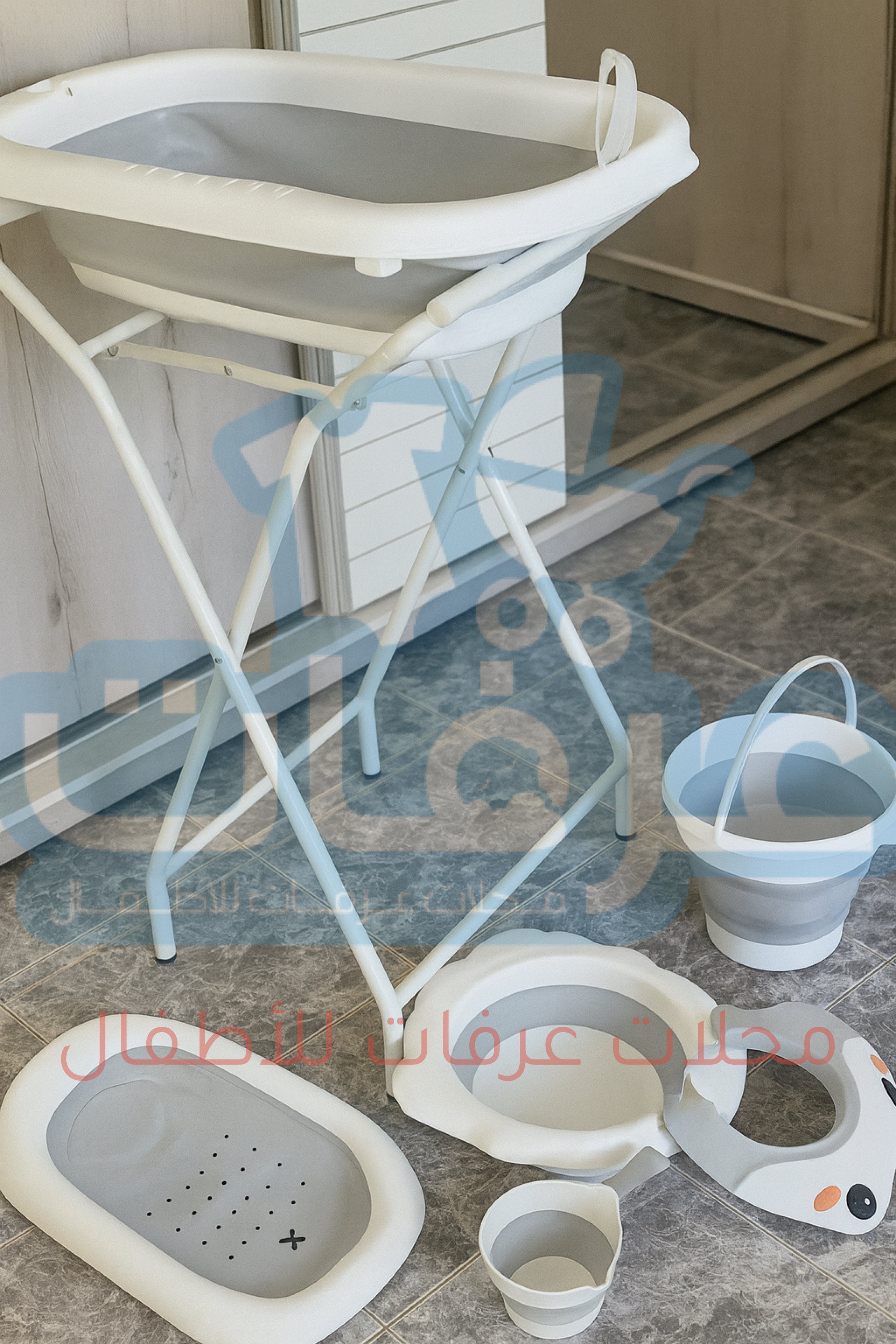 طقم بانيو ٧ قطع مع ستاند