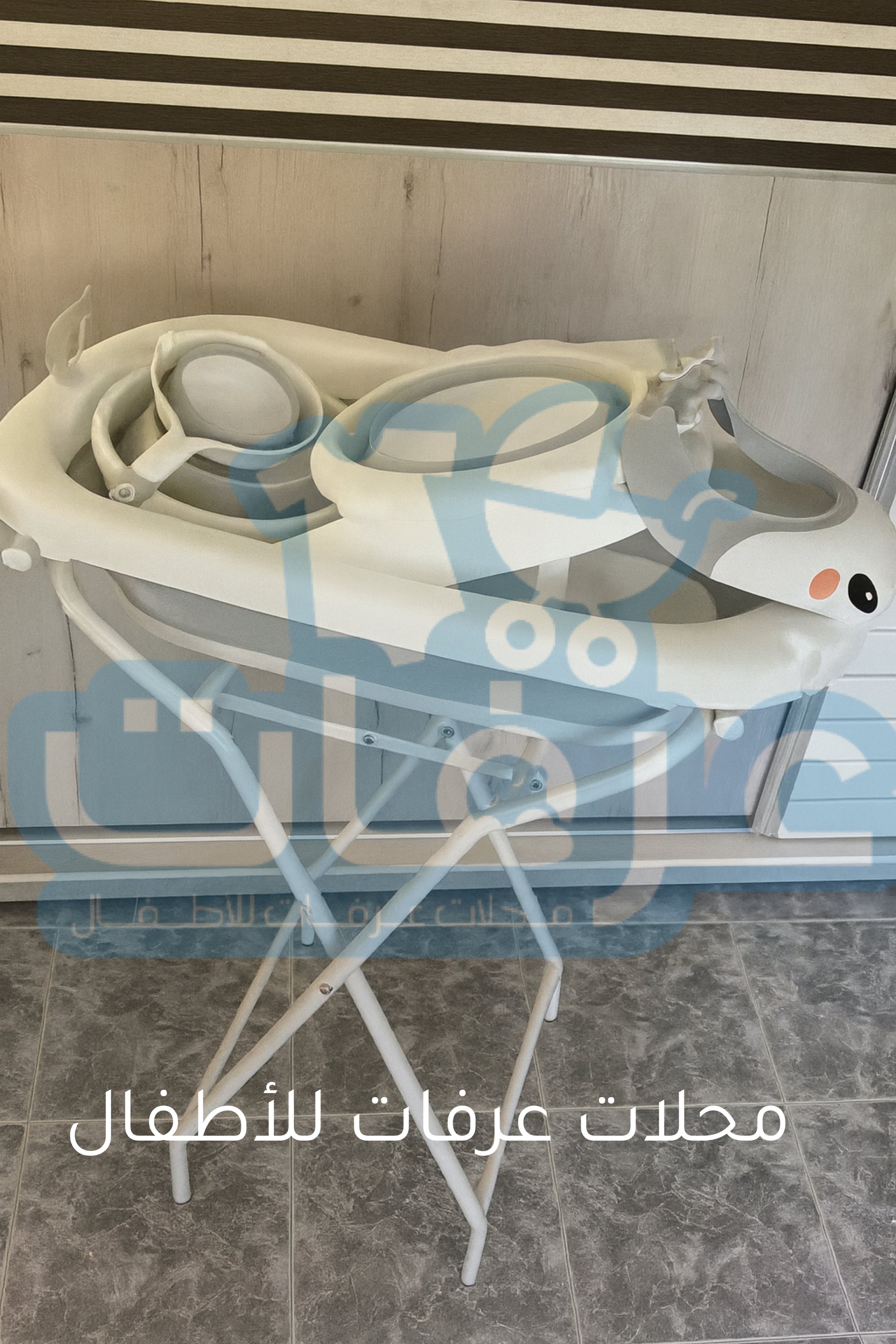 طقم بانيو ٧ قطع مع ستاند