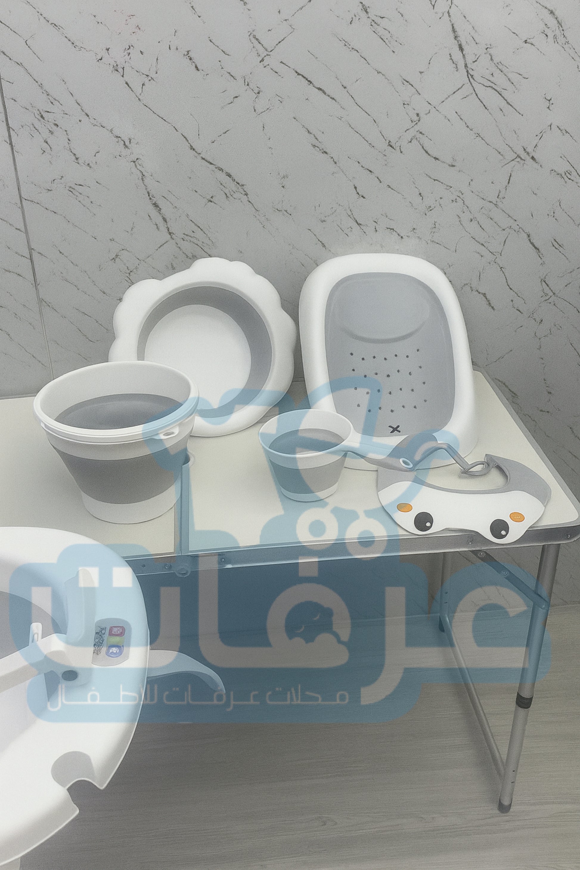 طقم بانيو ٧ قطع مع ستاند