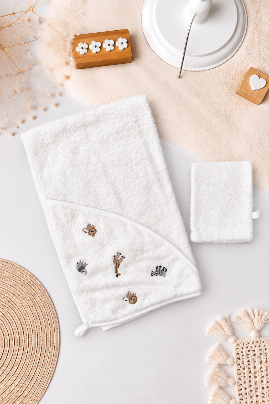 منشفة بيبي تطريز مع ليفة flexie