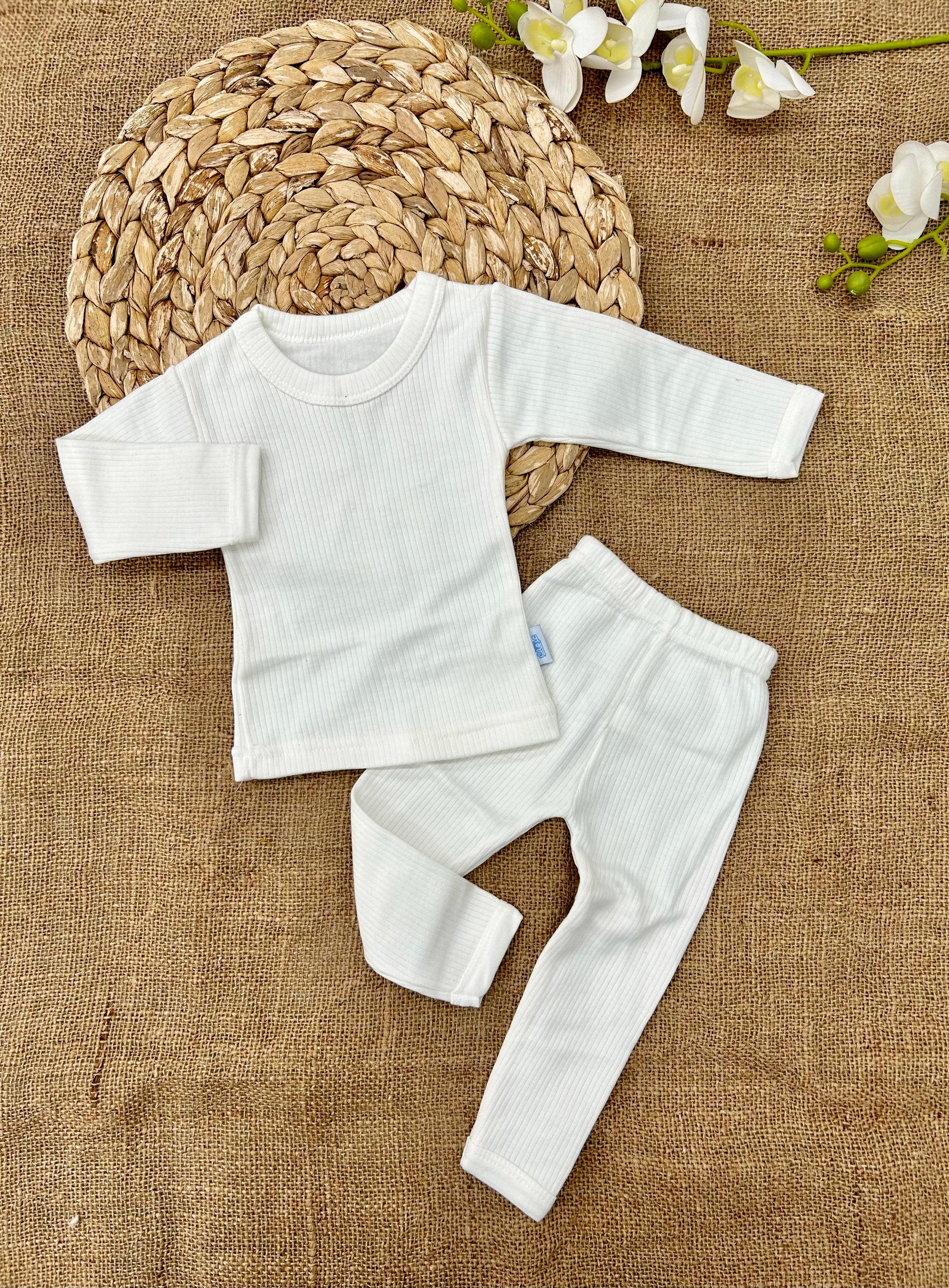 بيجامات او طقوم داخلي قطن مبطن