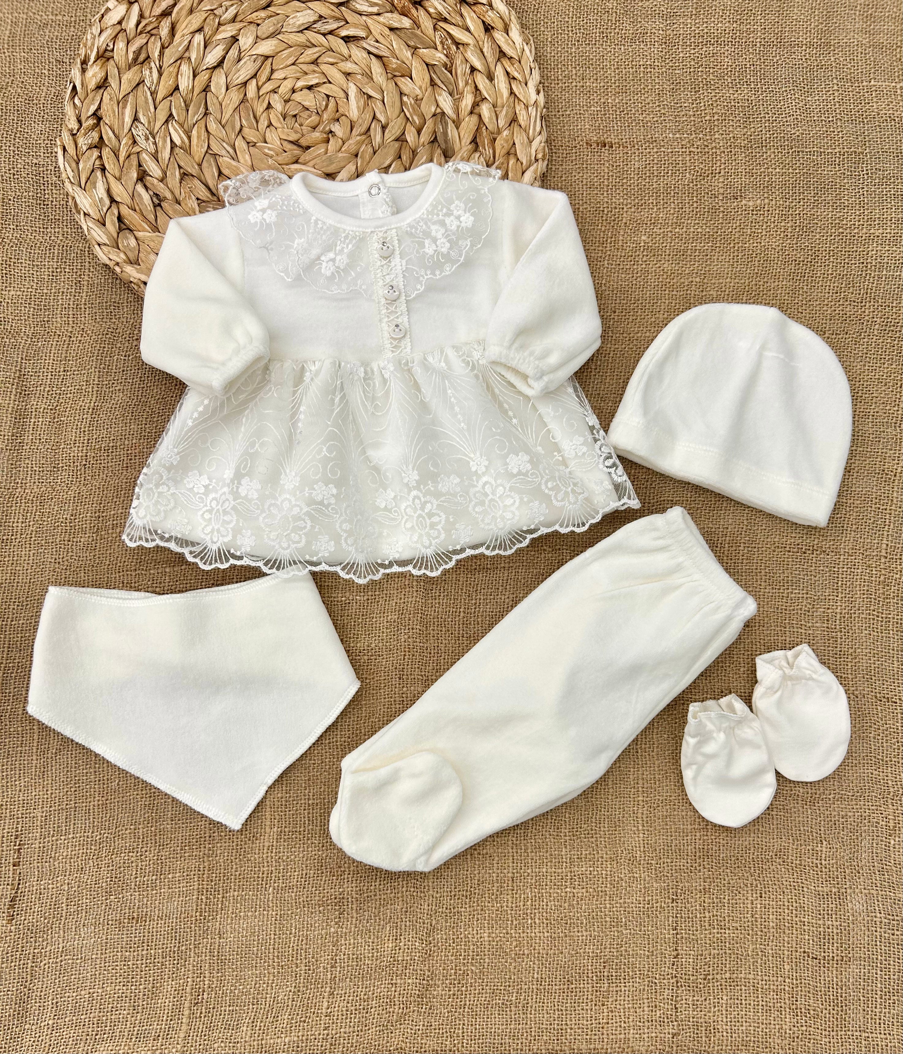 طقم مخمل 5 قطع دانتيل