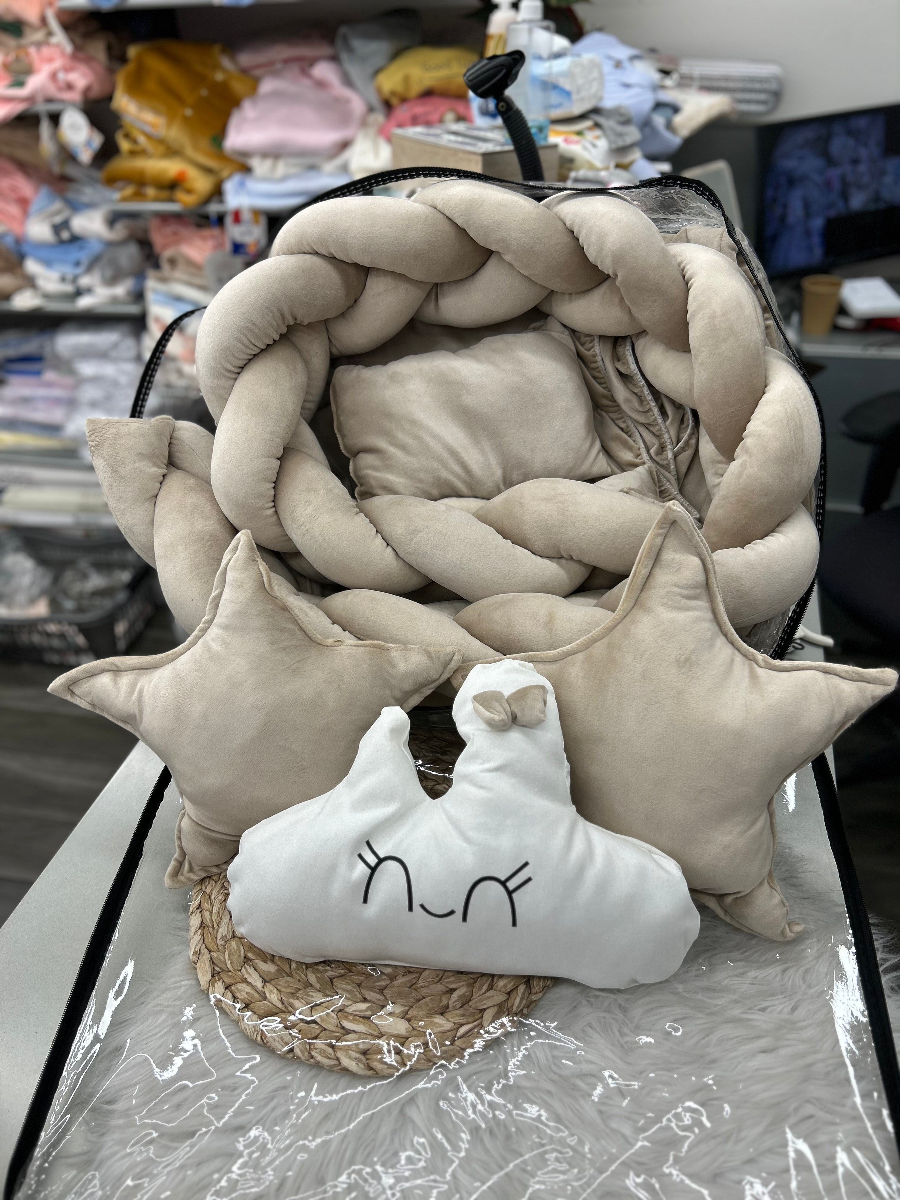 فرش تخت جدلة مخمل كامل مع ناموسية