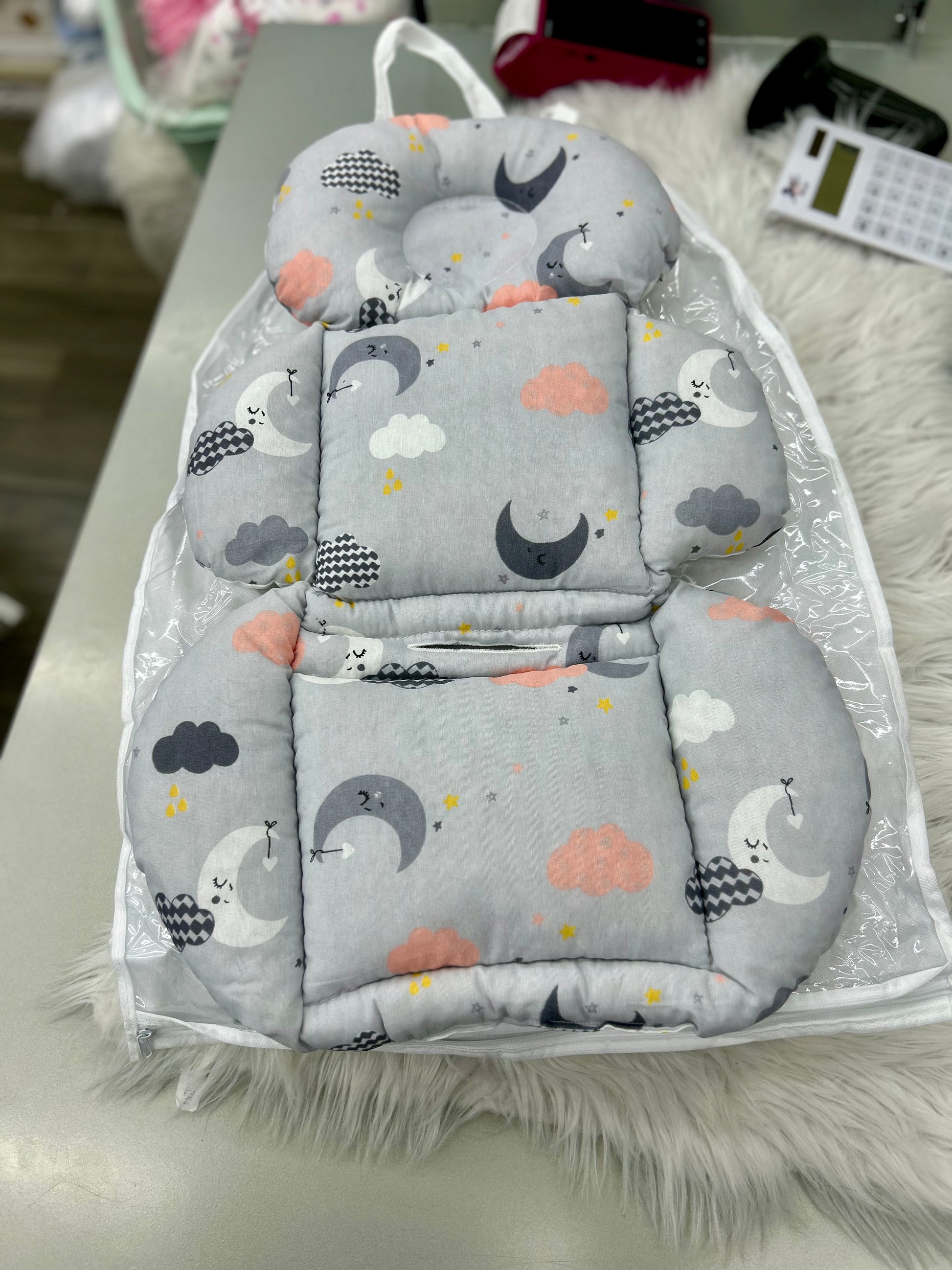 Sleepy فرشة كوت وعرباي