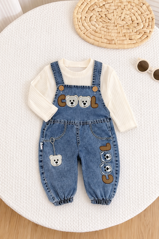 أفرهول جينز مع بلوزة قطن