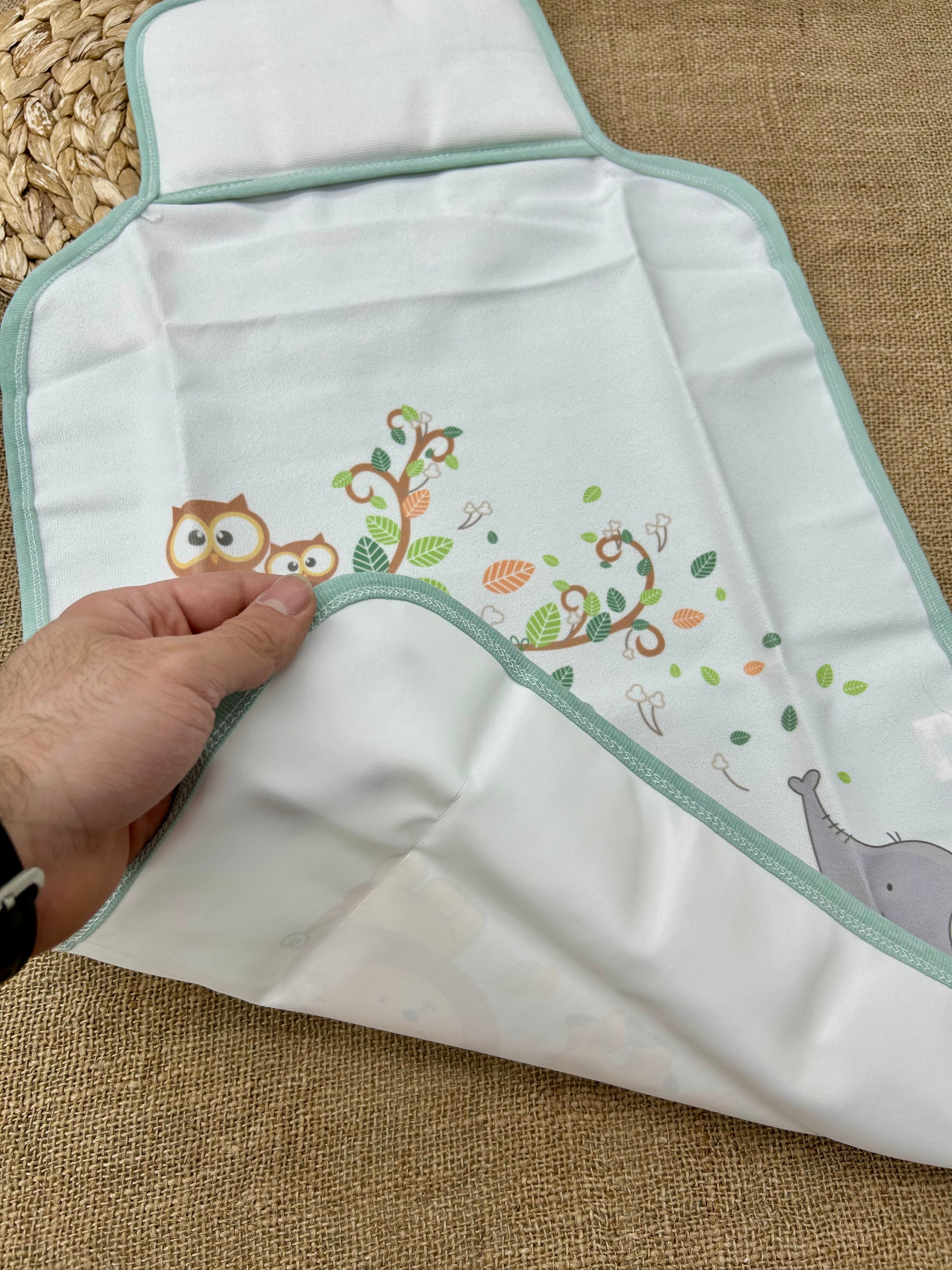 فرشة غيار بشكير مبطن مشمع